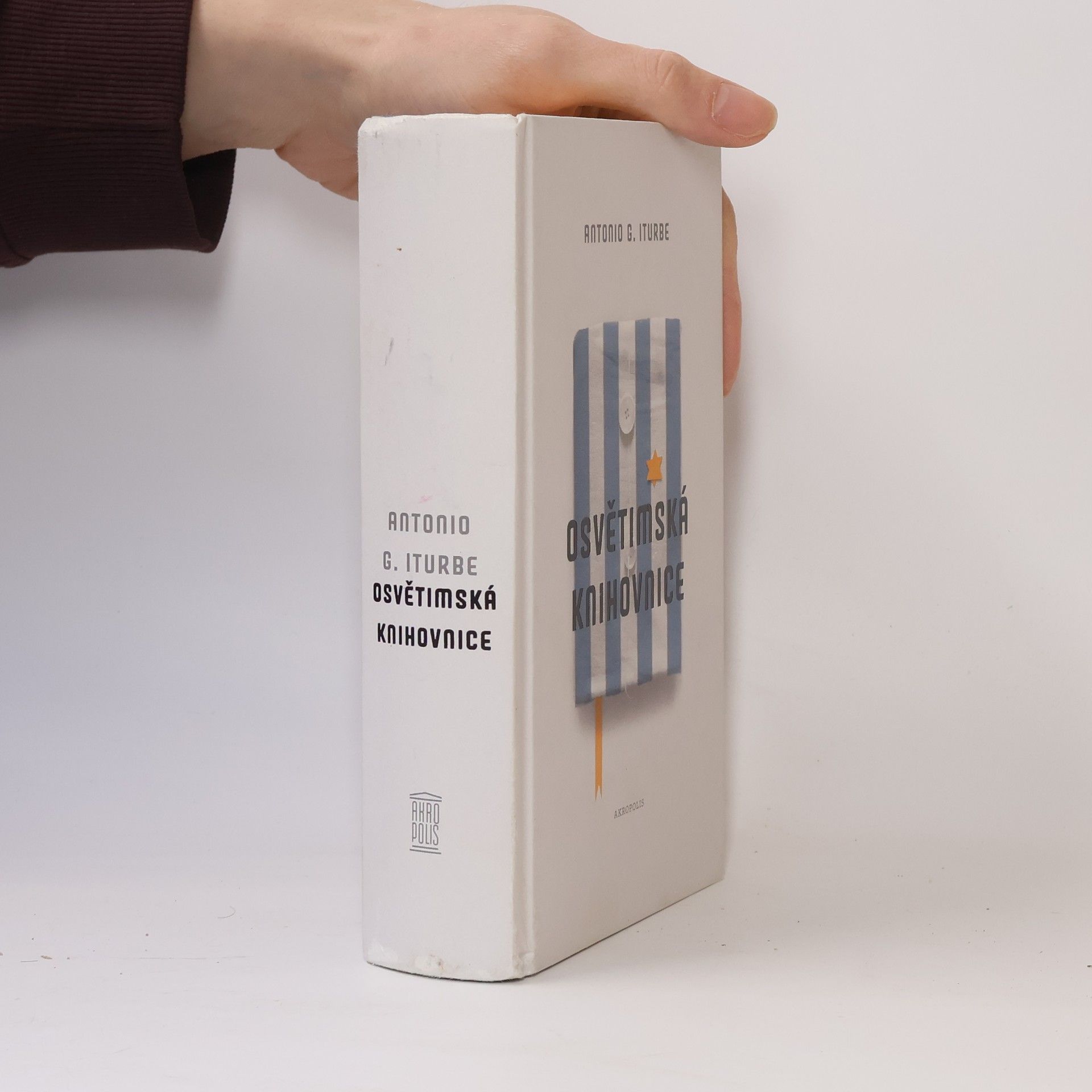 Antonio Iturbe Osvětimská knihovnice