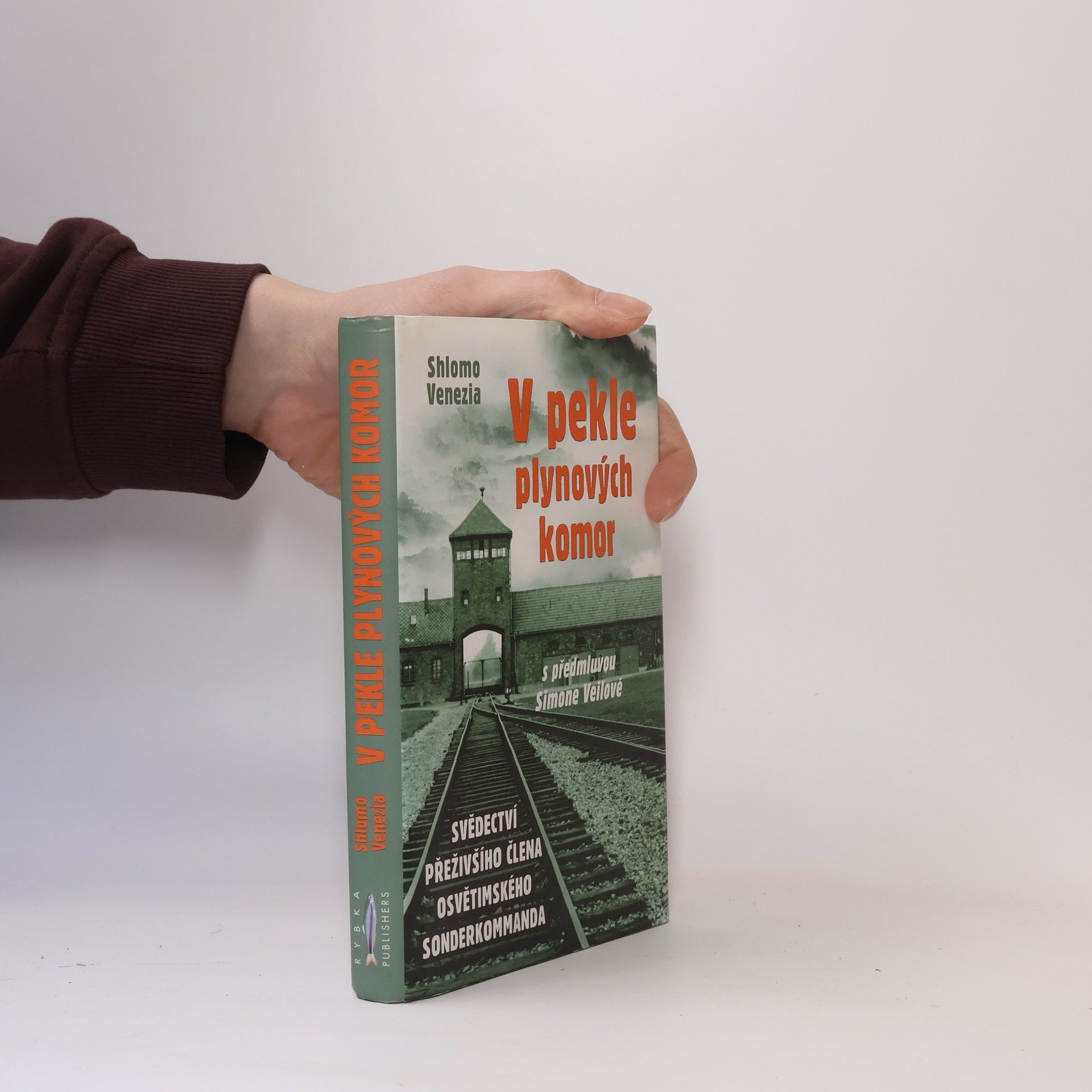 Shlomo Venezia V pekle plynových komor