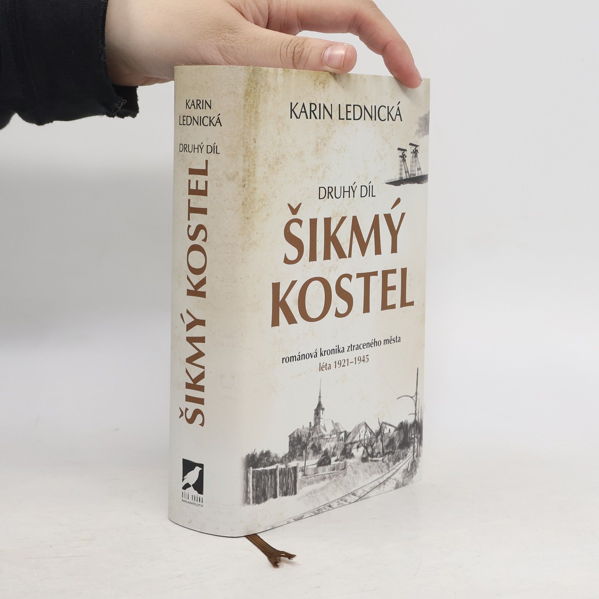 Karin Lednická Šikmý kostel 2