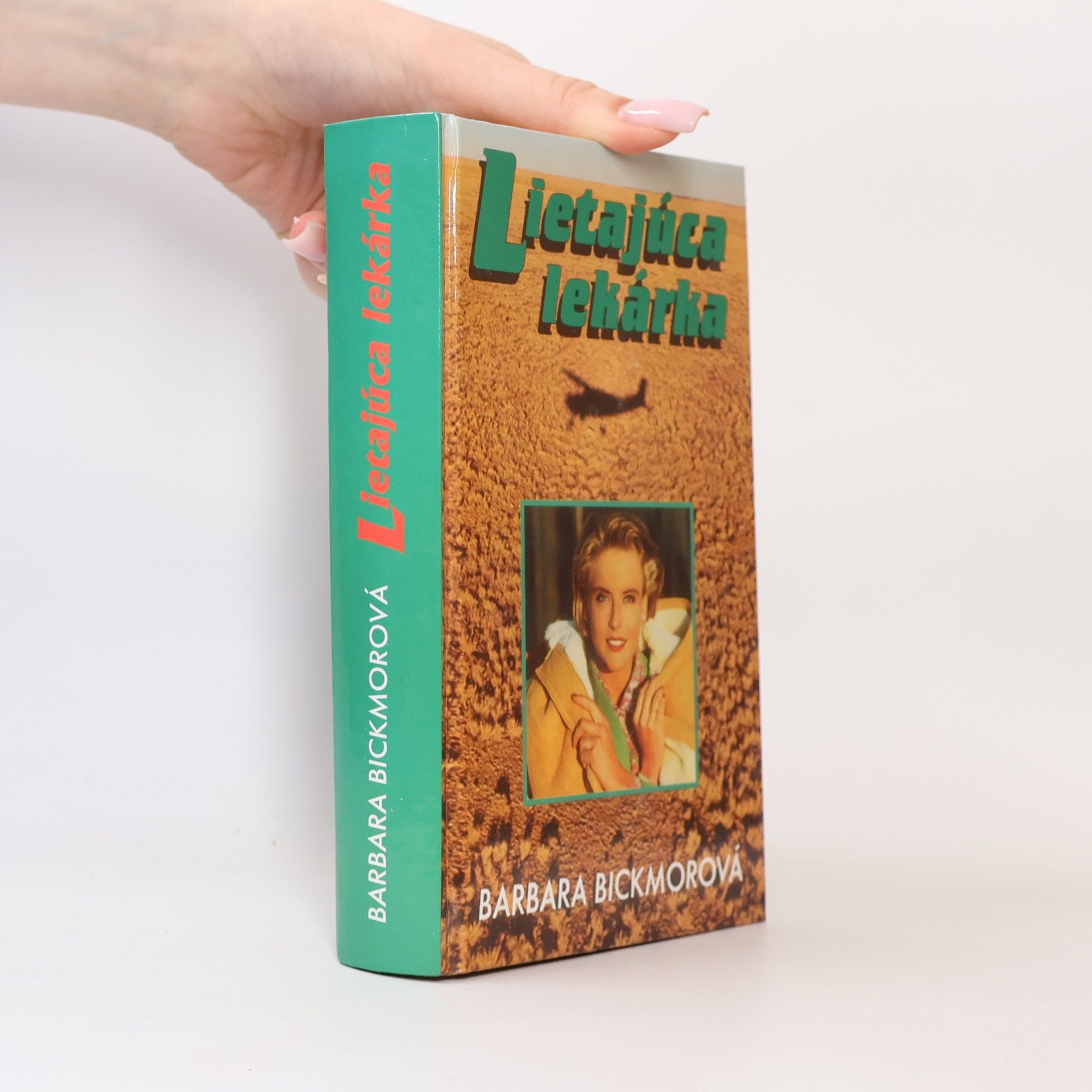 Barbara Bickmore Lietajúca lekárka