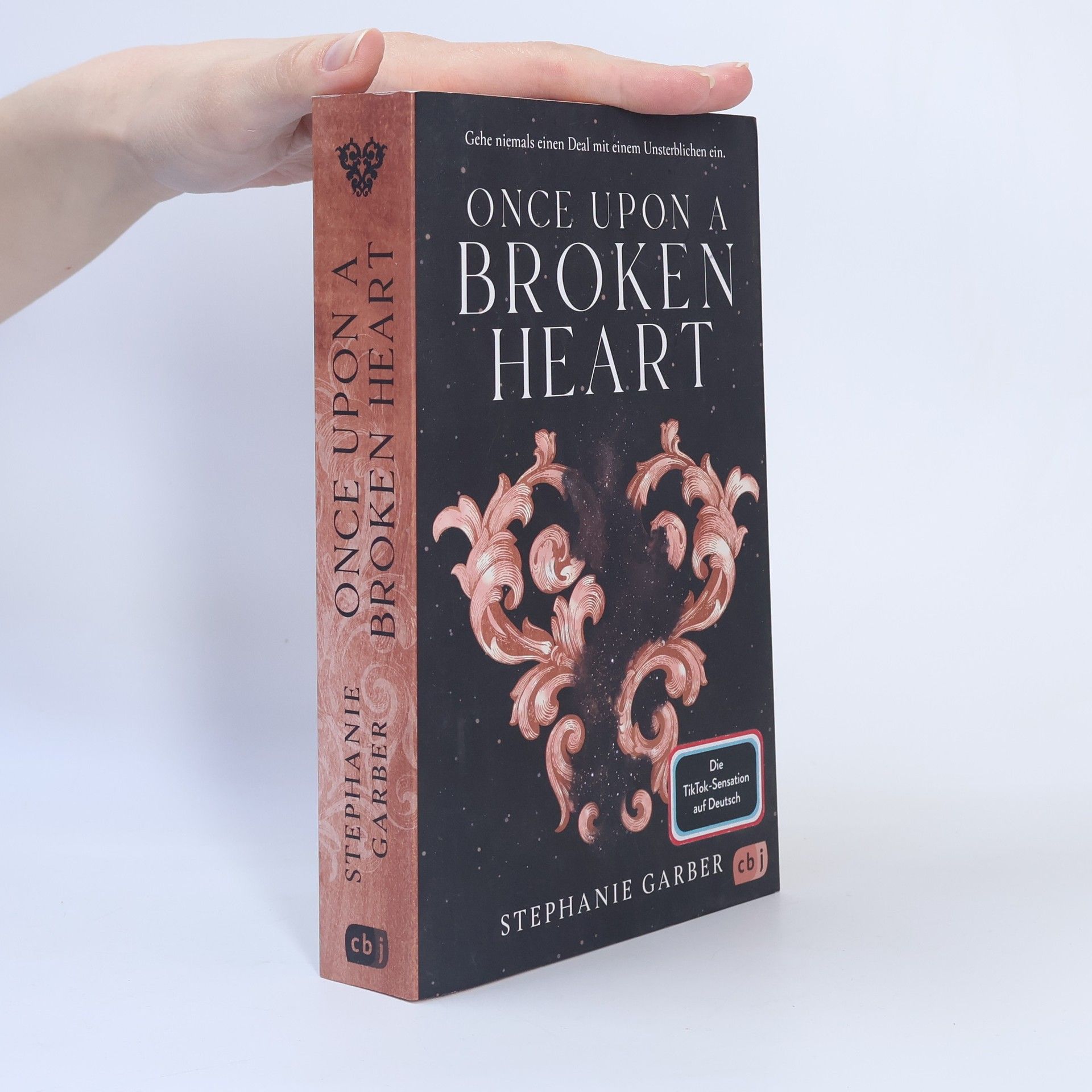 Stephanie Garber Once Upon a Broken Heart