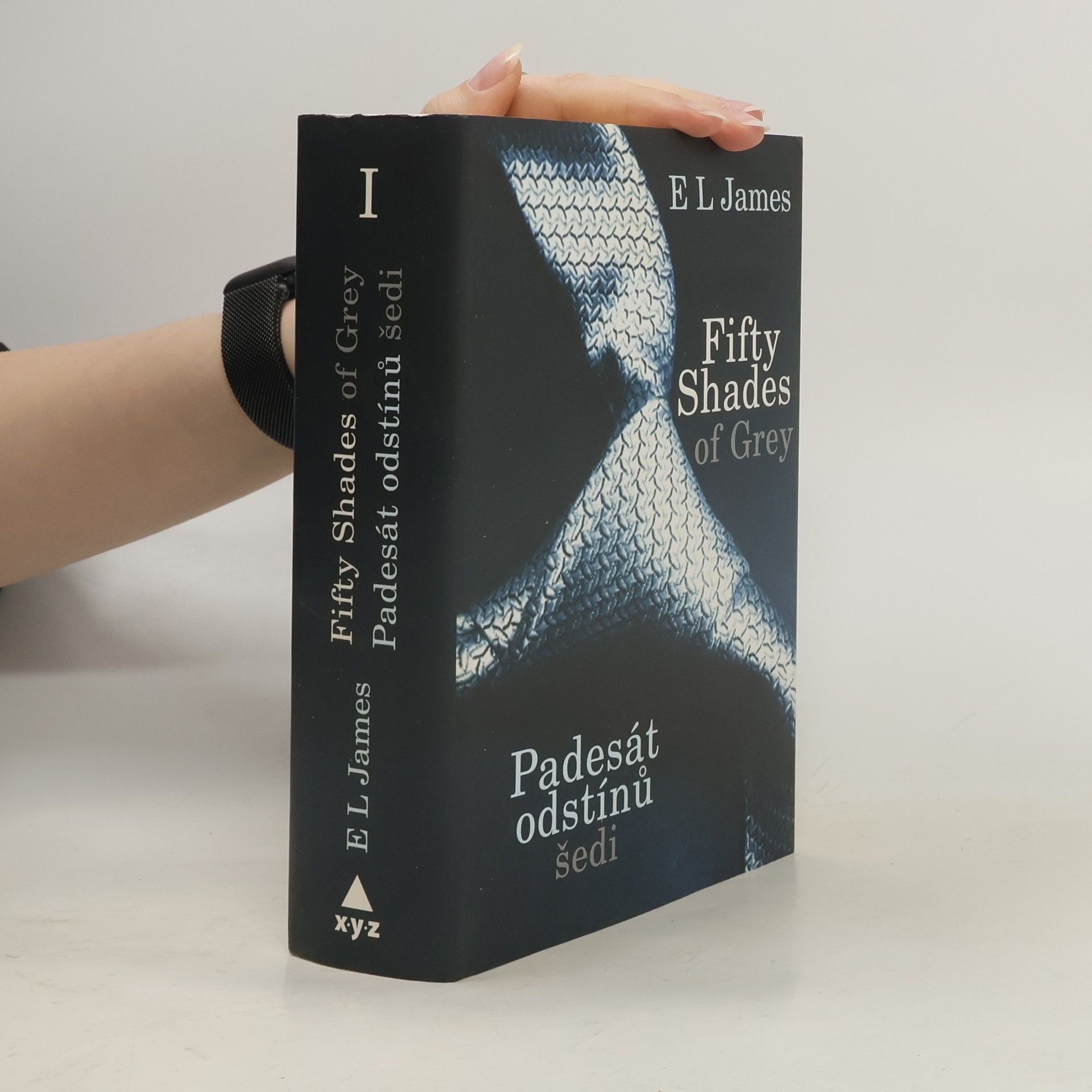 Padesát odstínů šedi