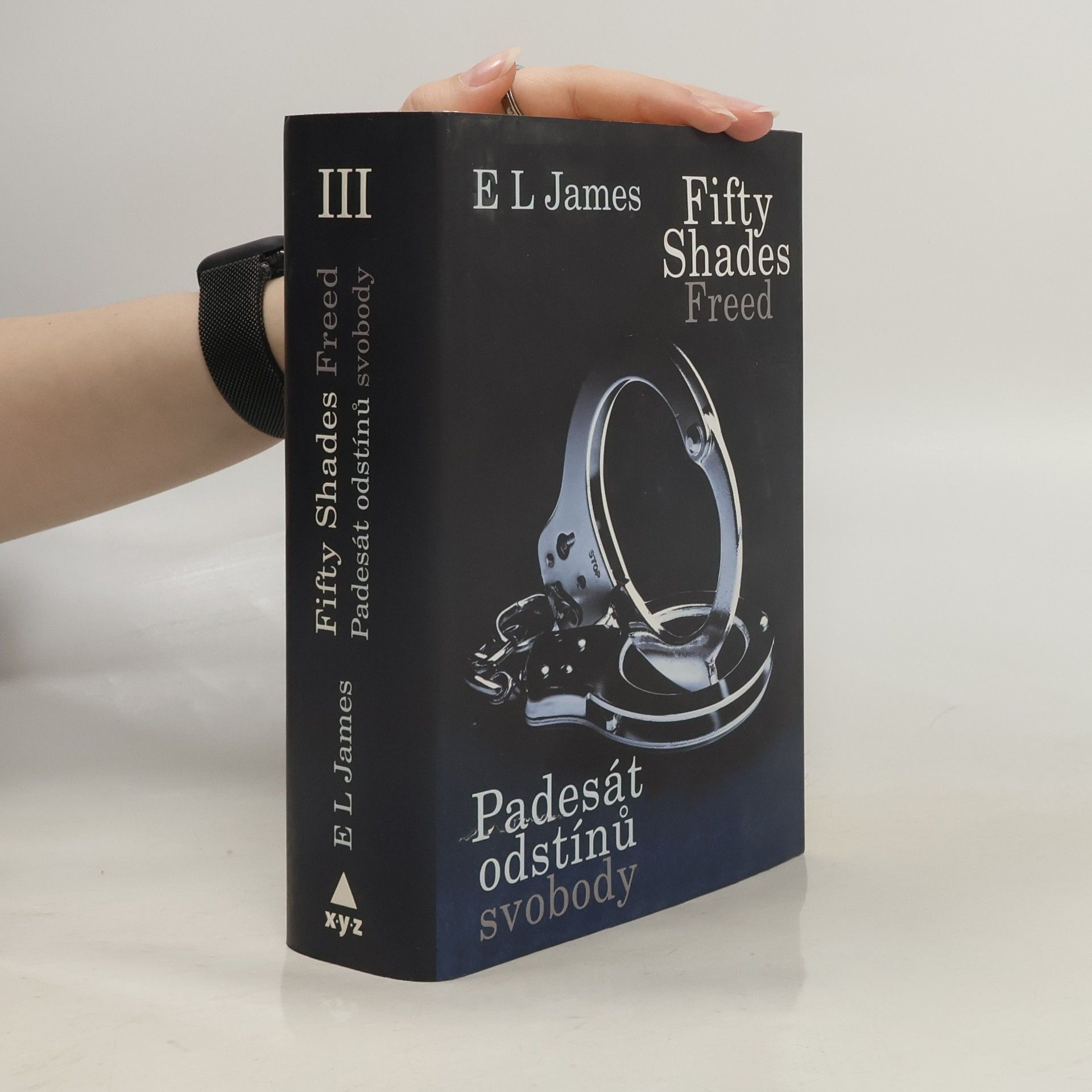E. L. James Padesát odstínů svobody