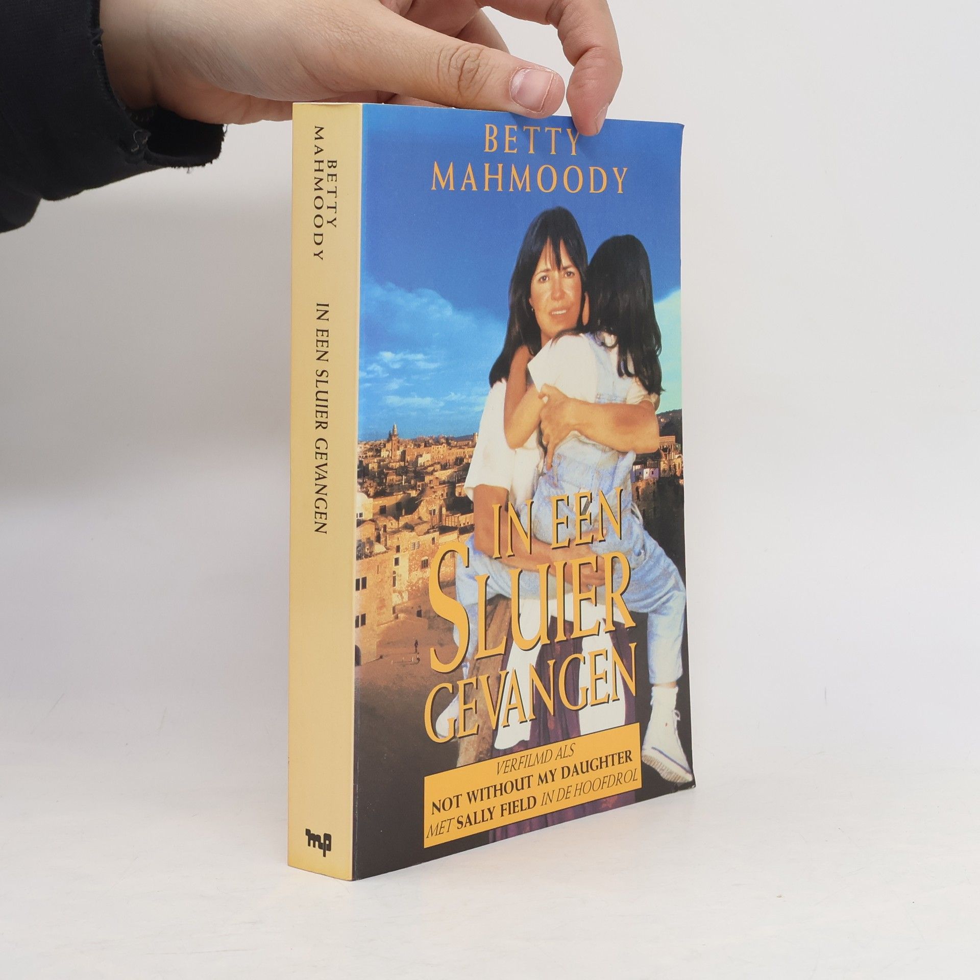 Betty Mahmoody In een sluier gevangen