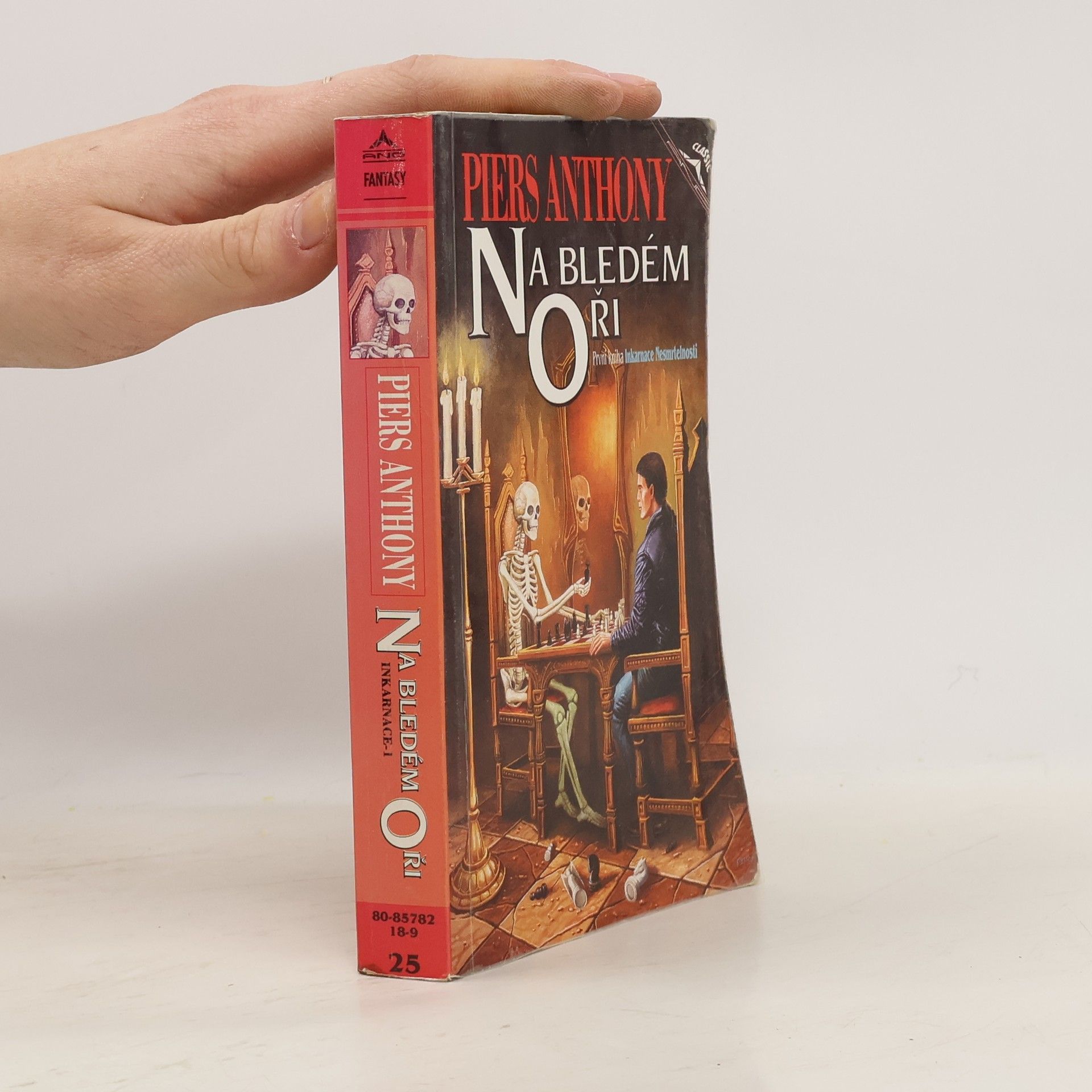 Piers Anthony Na bledém oři