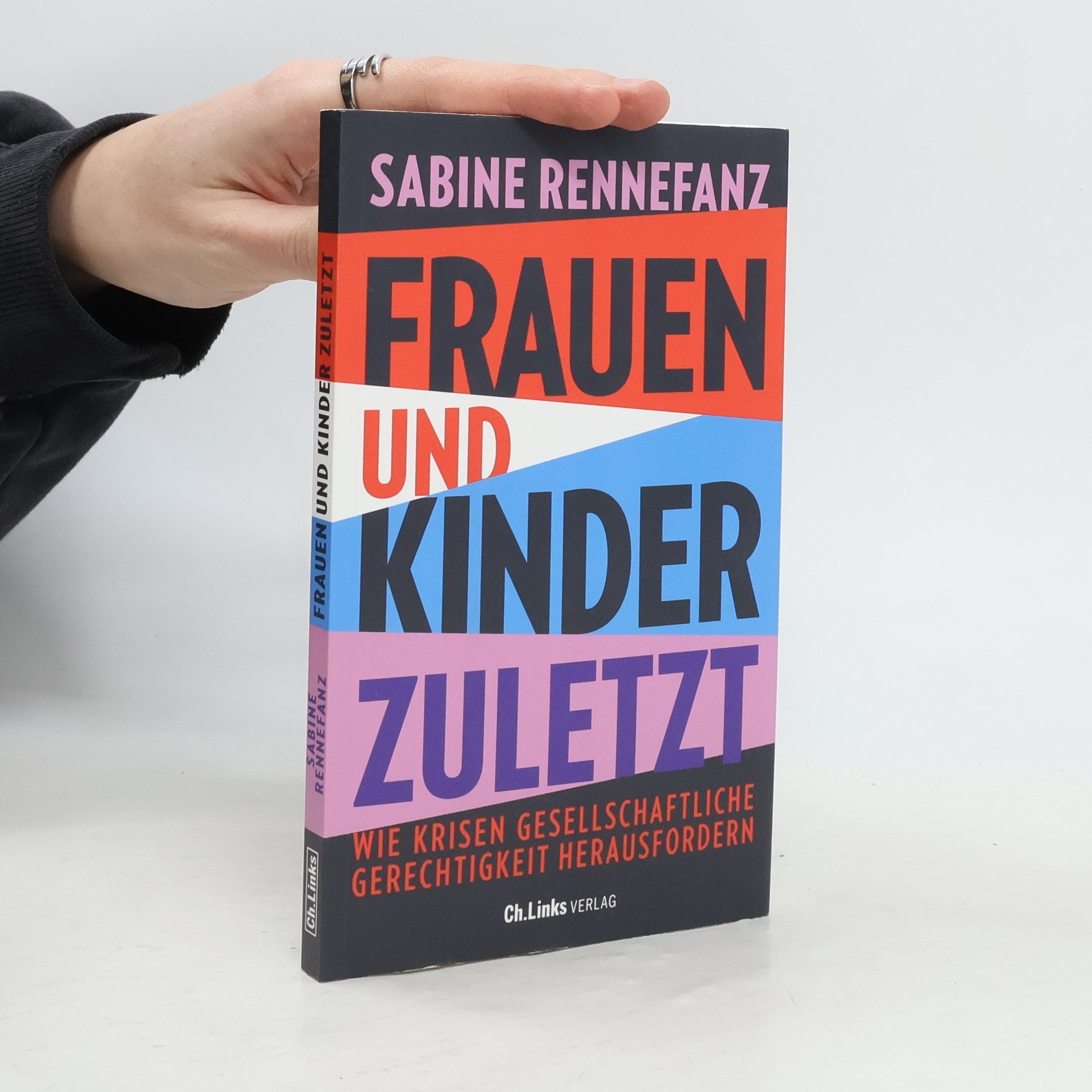 Frauen und Kinder zuletzt