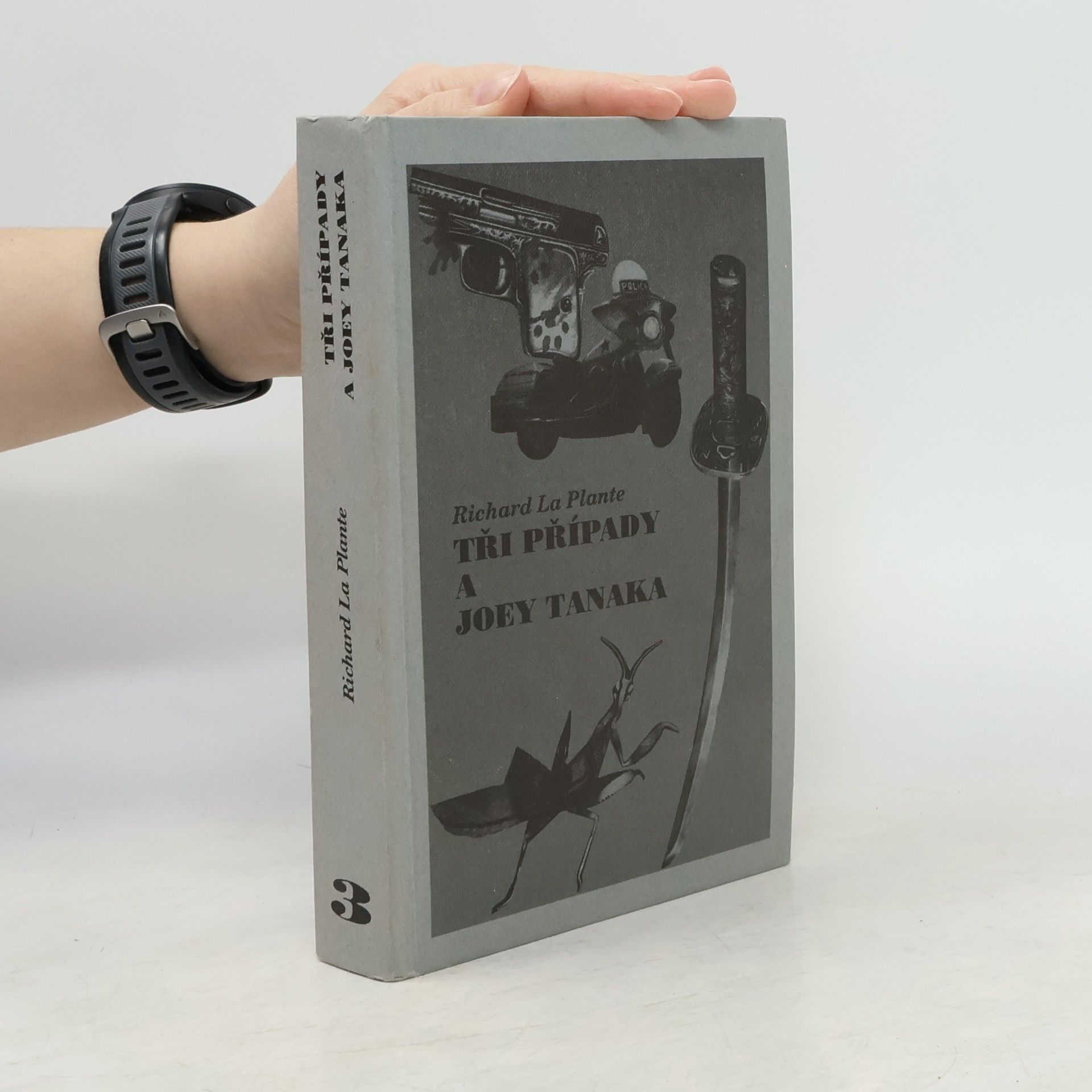 Richard La Plante Tři případy a Joey Tanaka