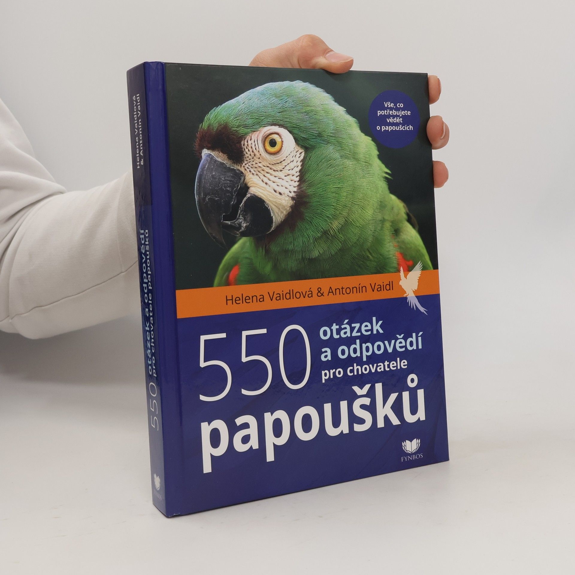 550 otázek a odpovědí pro chovatele papoušků