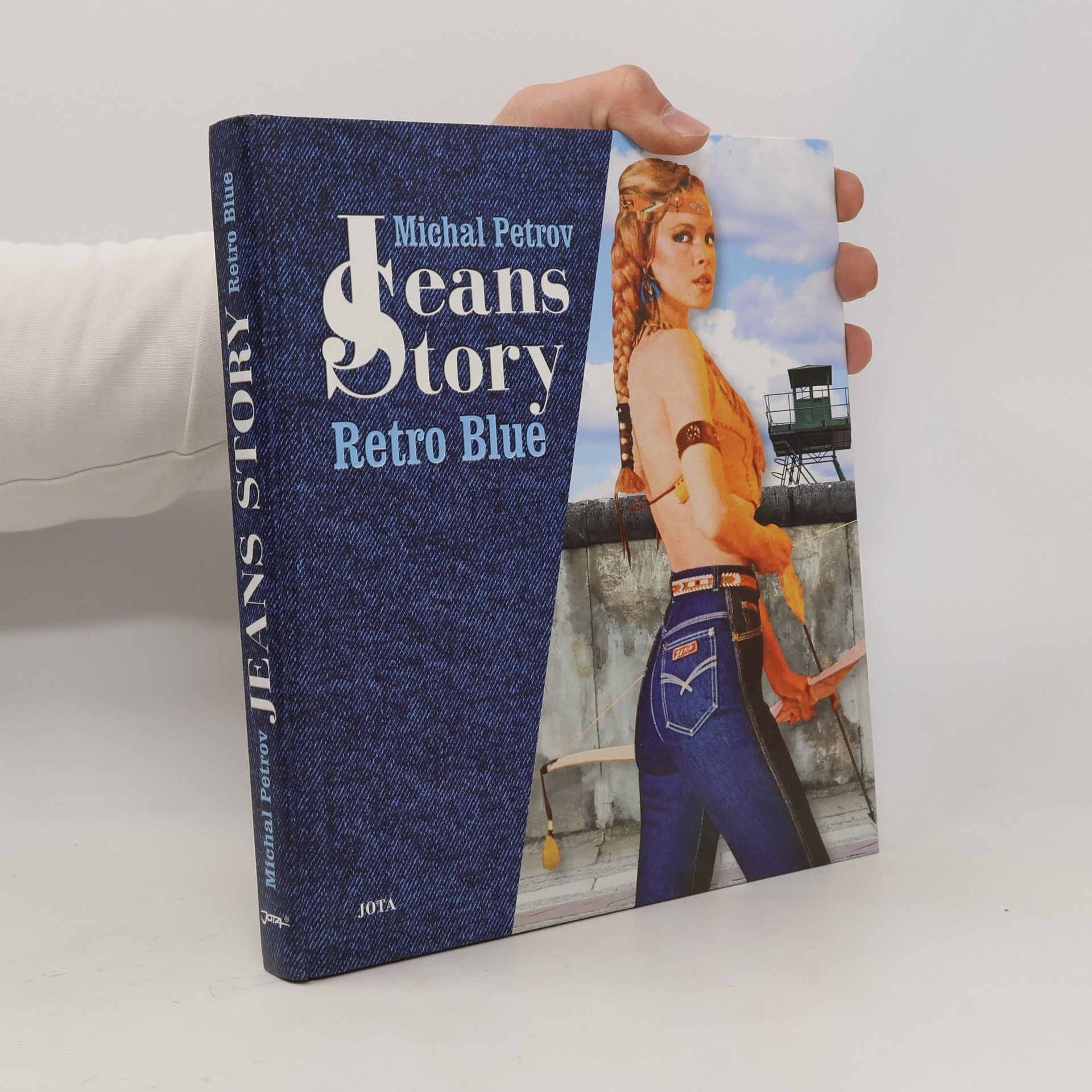 Michal Petrov Jeans story: Retro blue