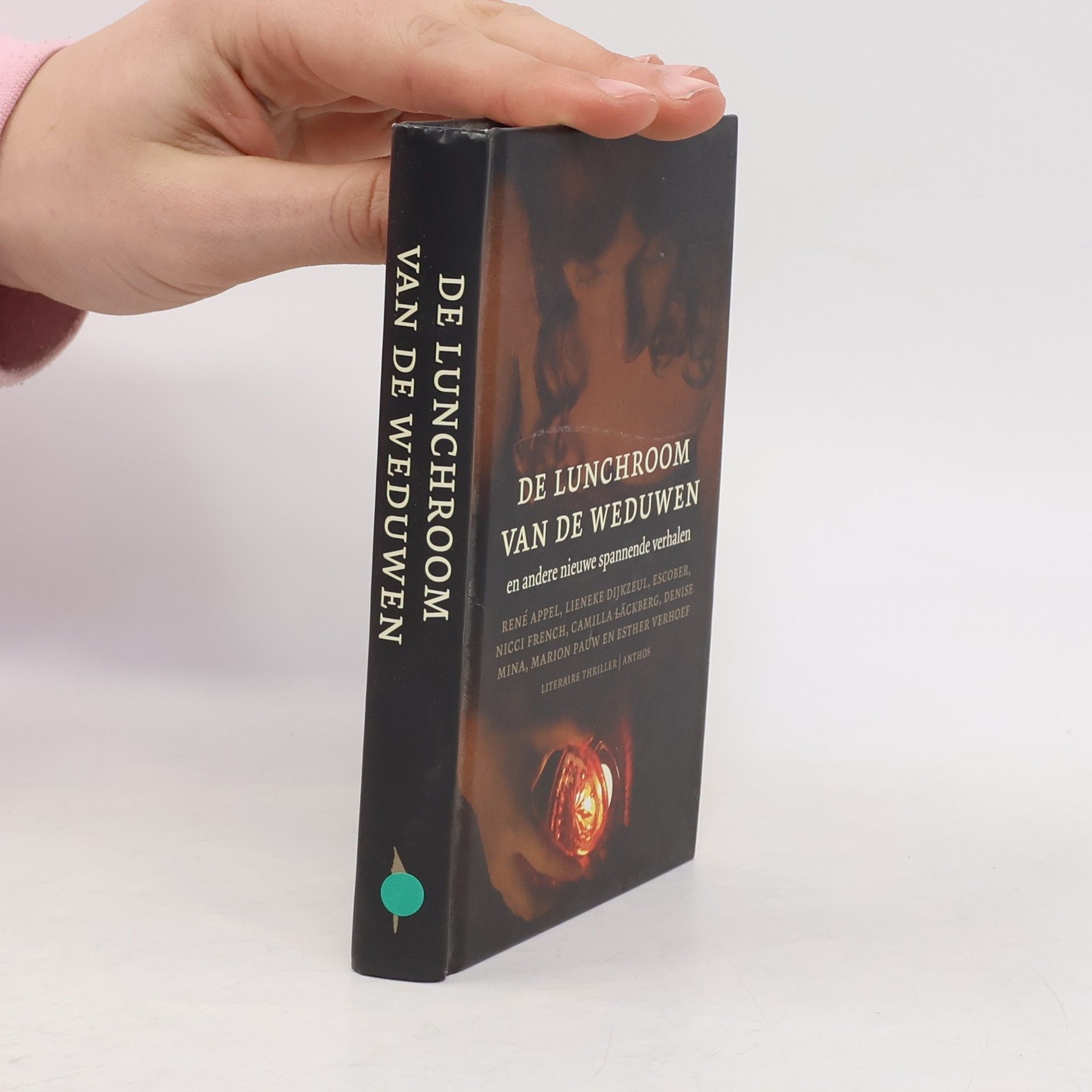 De lunchroom van de weduwen