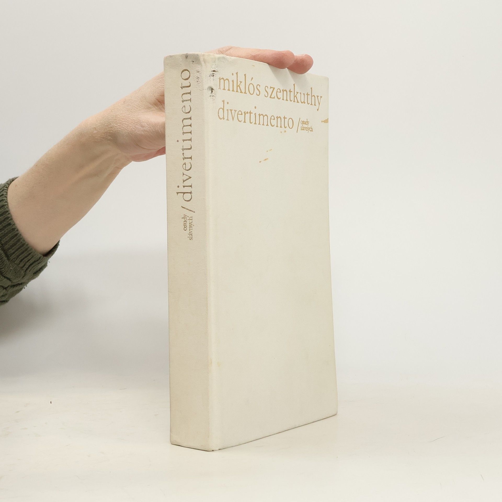 Miklós Szentkuthy Divertimento