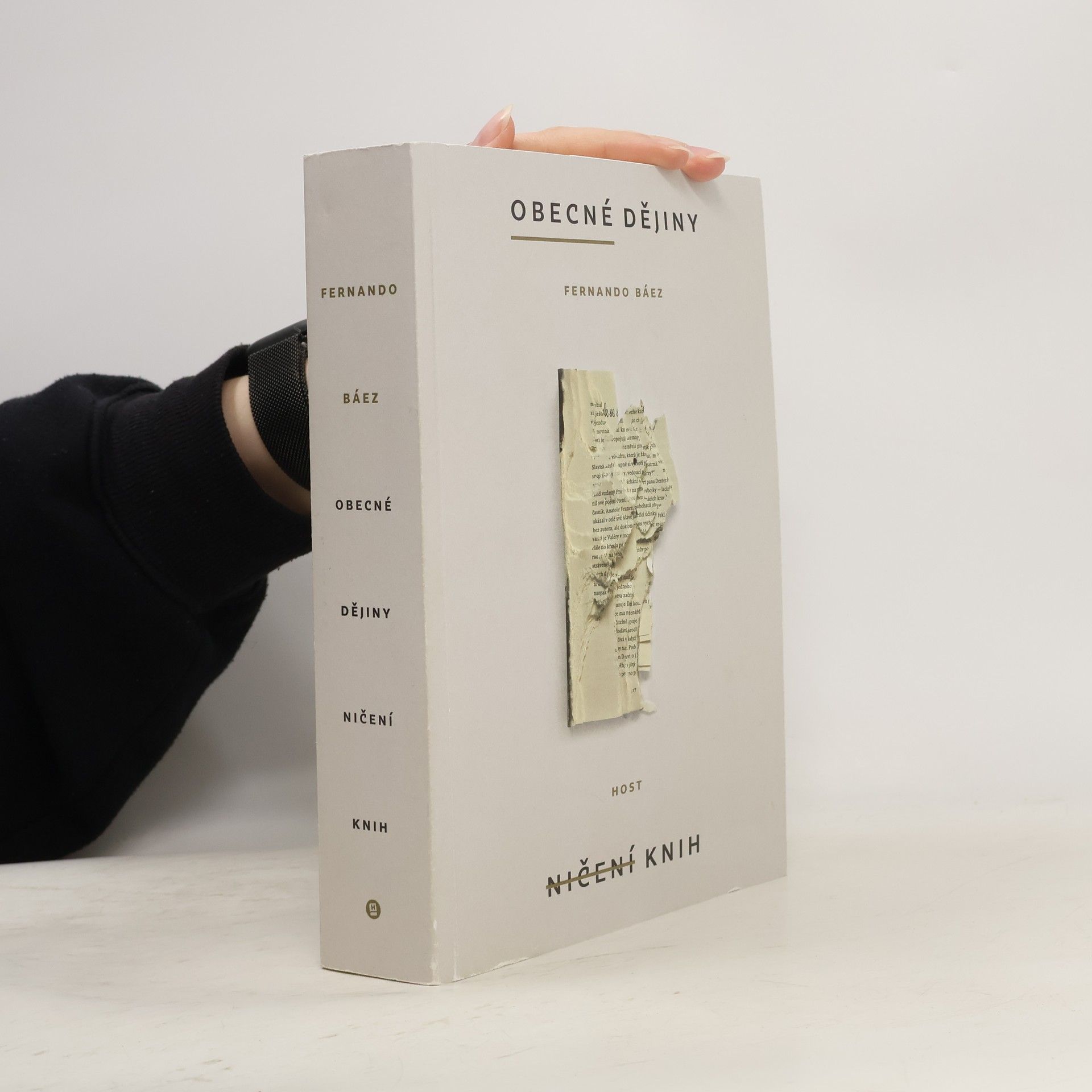 Fernando Báez Obecné dějiny ničení knih. Od sumerských tabulek po digitální éru