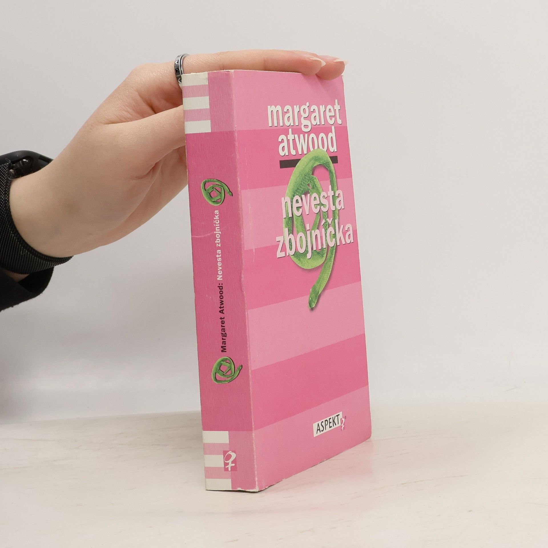 Margaret Atwood Nevesta zbojníčka