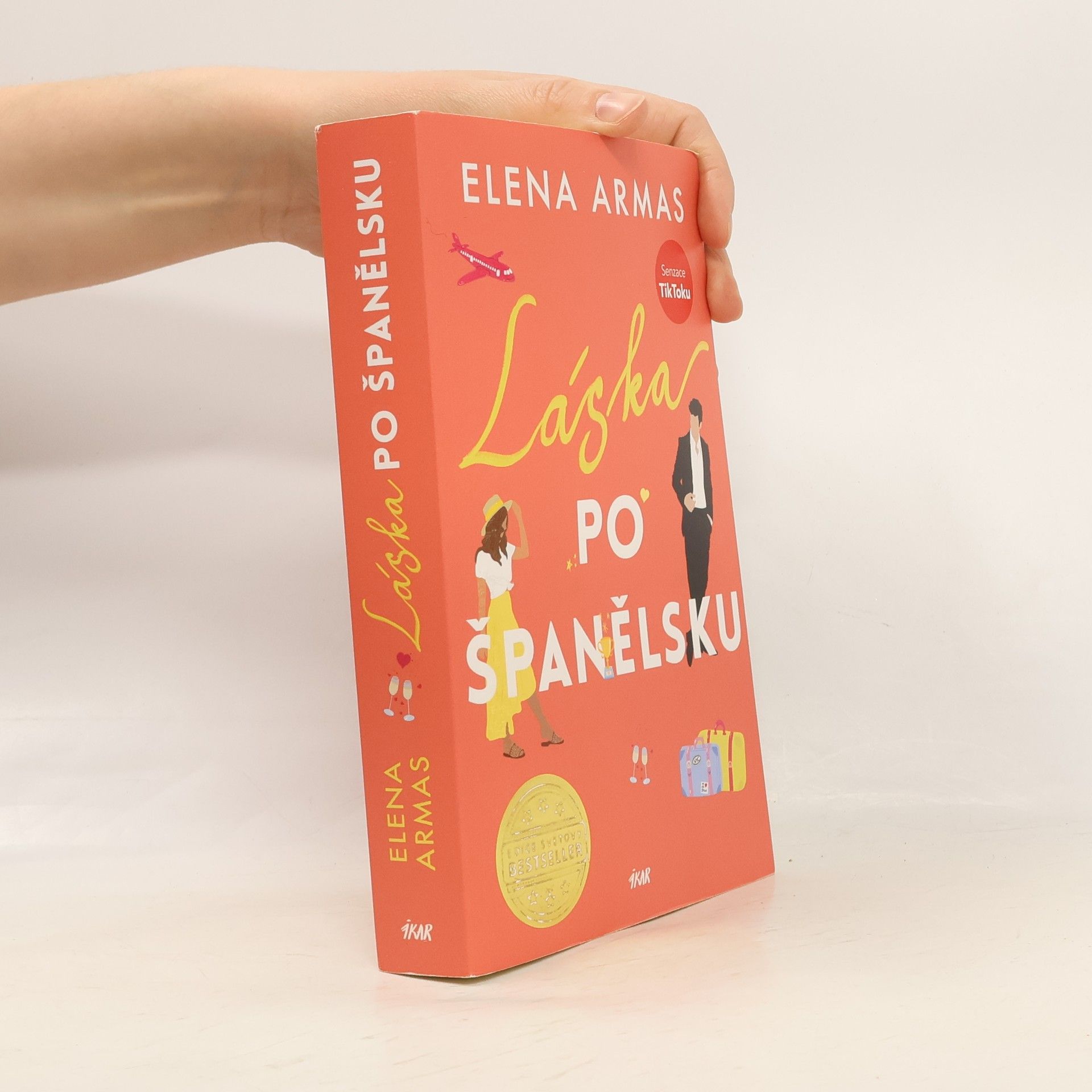 Elena Armas Láska po španělsku