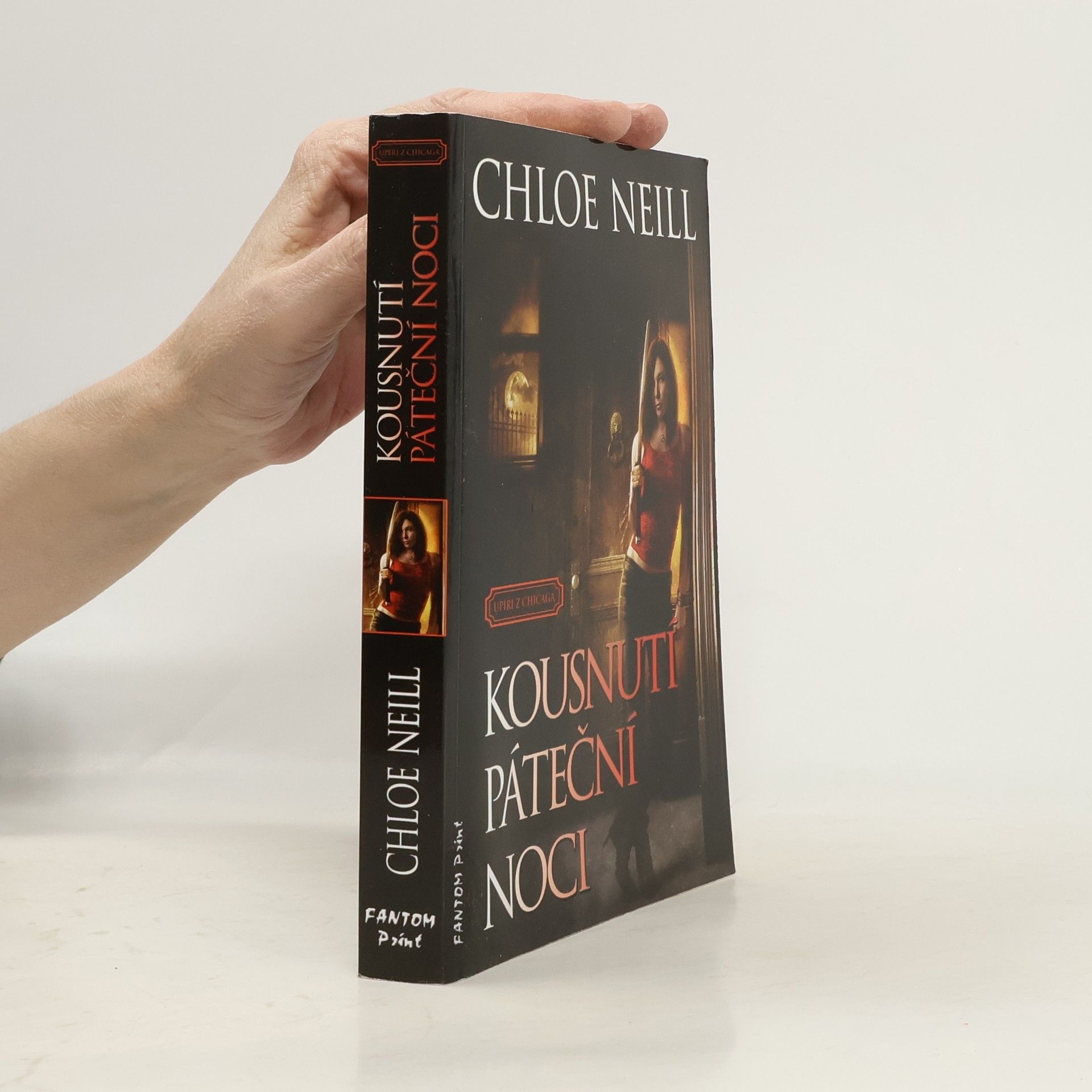 Chloe Neill Kousnutí páteční noci