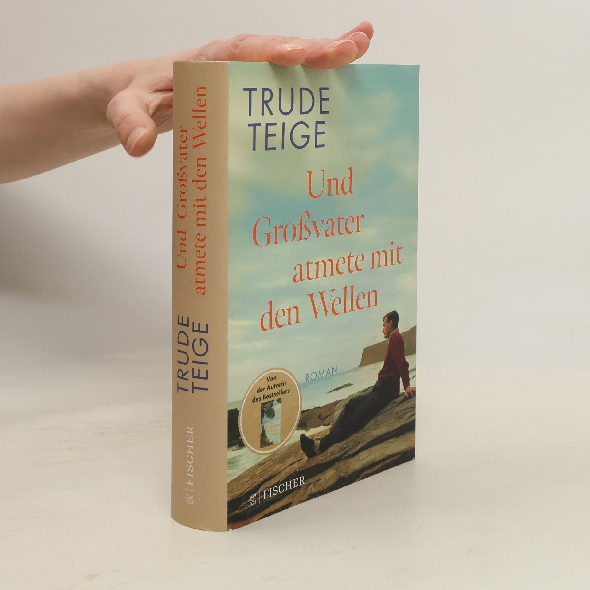 Trude Teige Und Großvater atmete mit den Wellen