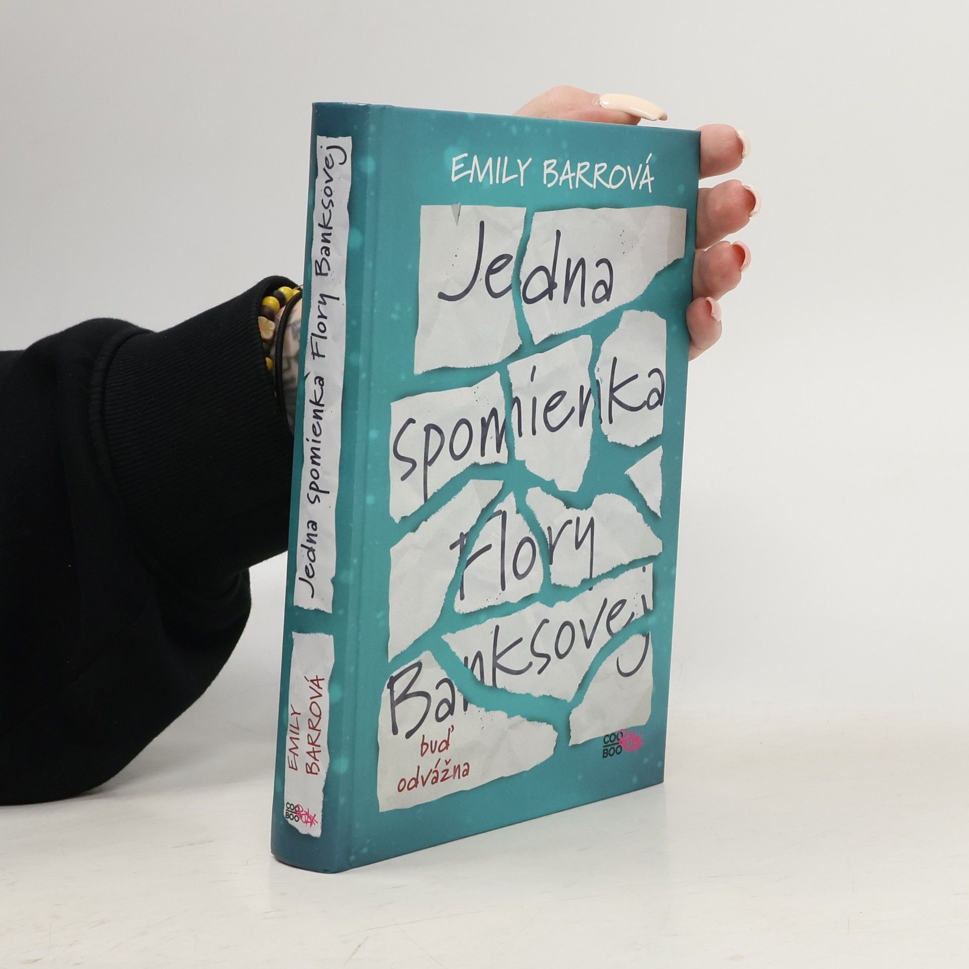 Emily Barr Jedna spomienka Flory Banksovej