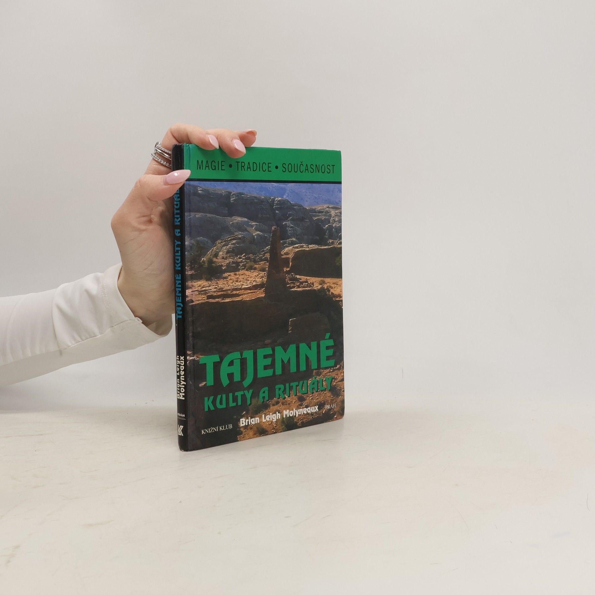 Brian Leigh Molyneaux Tajemné kulty a rituály