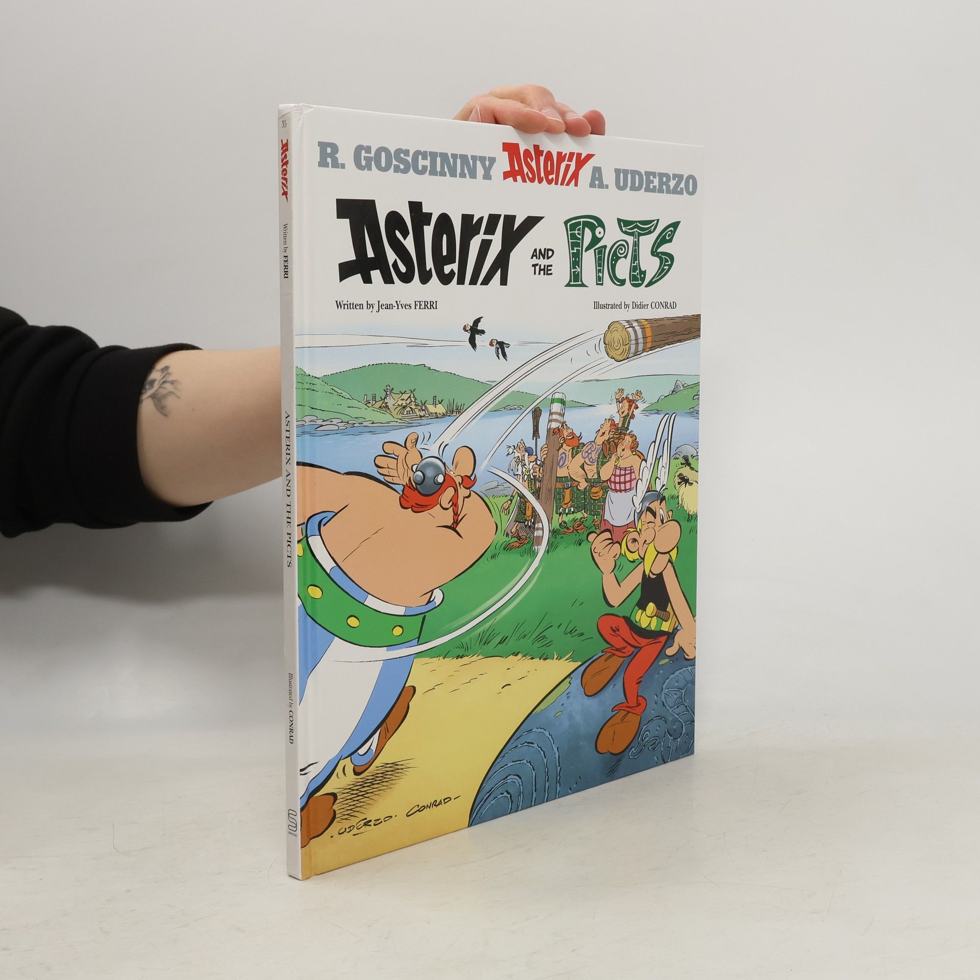 Anthea Bell Asterix - Asterix and the Picts. Asterix bei den Pikten, englische Ausgabe