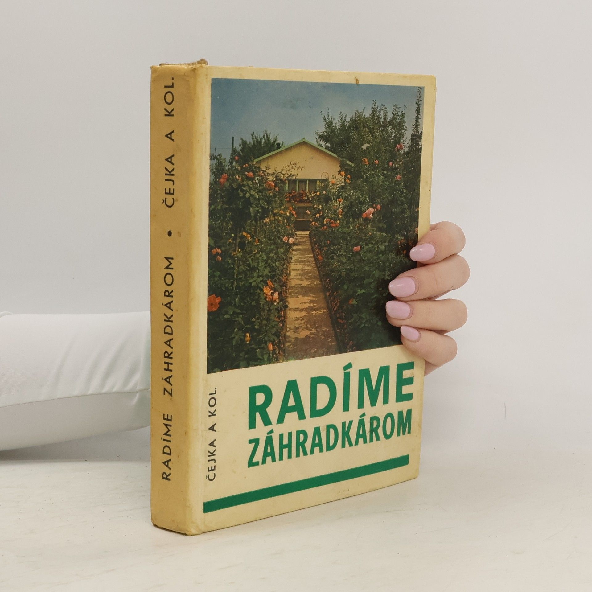 Autorenkollektiv Radíme záhradkárom