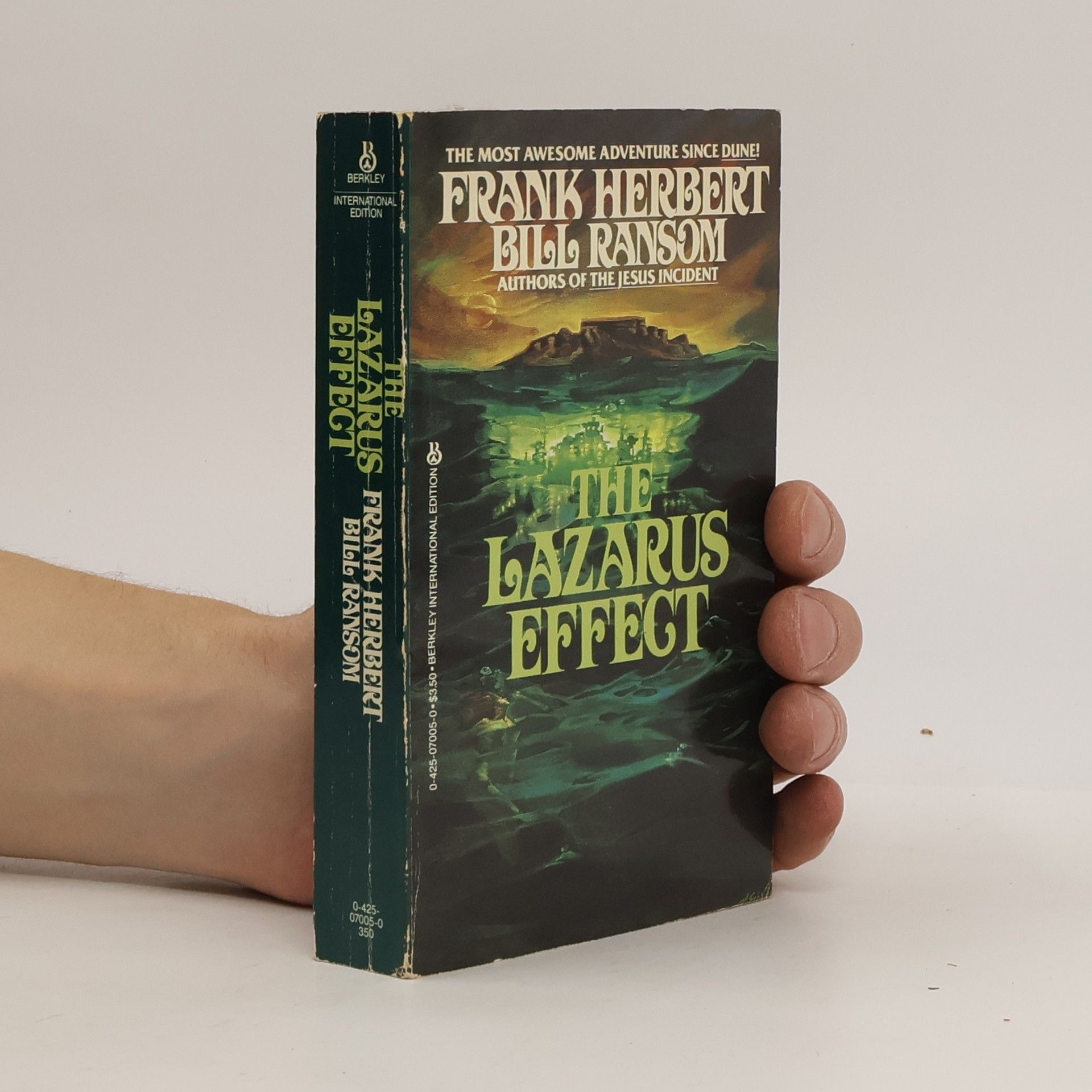 Frank Herbert The Lazarus Effect - Berkley International Edition