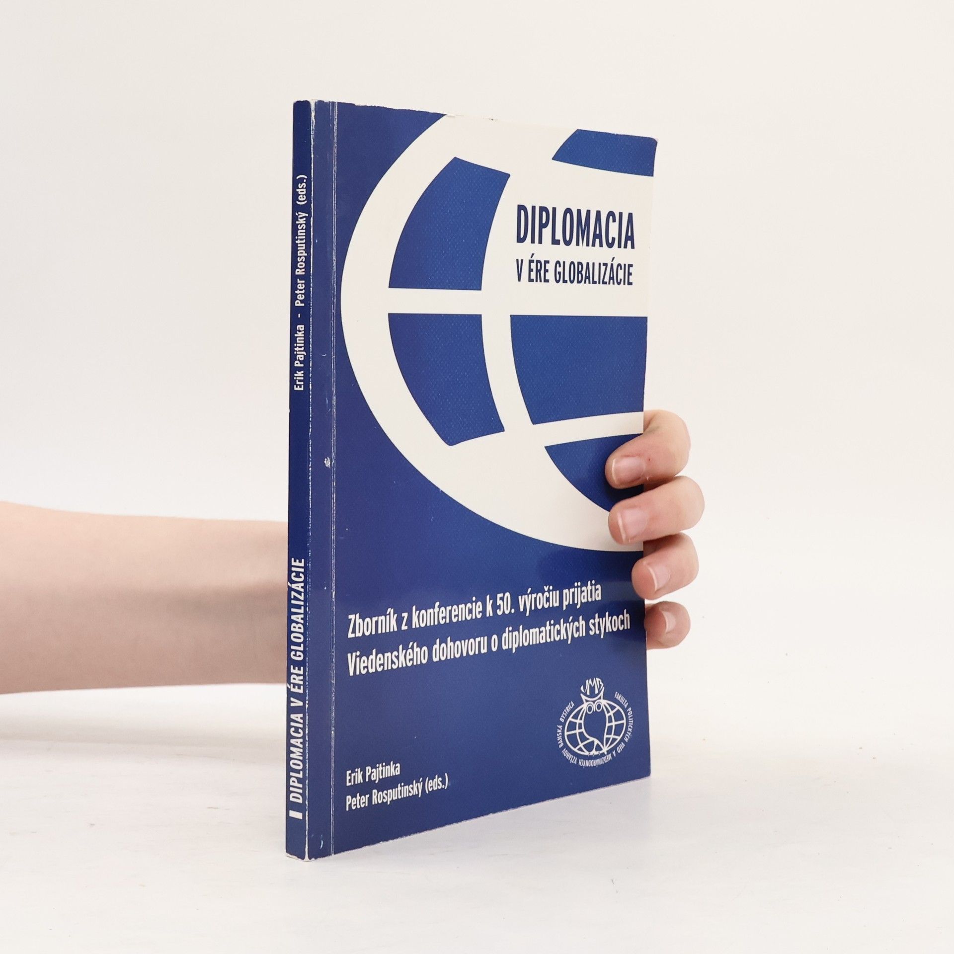 Erik Pajtinka Diplomacia v ére globalizácie
