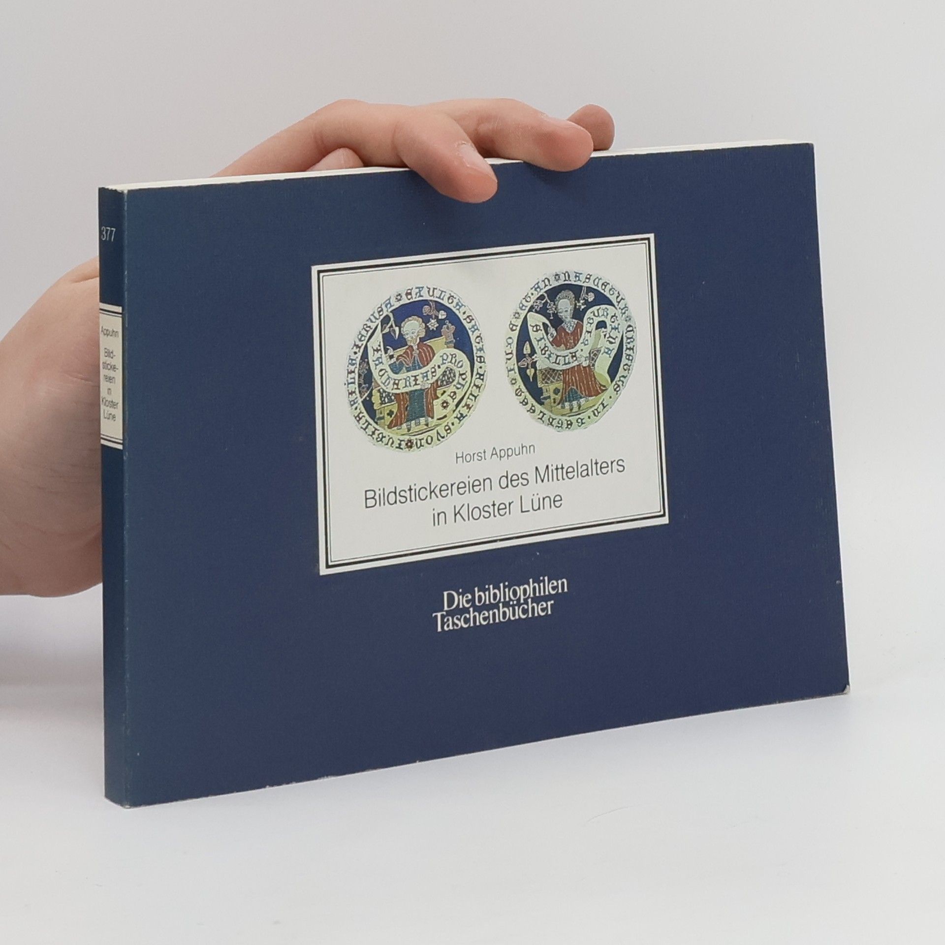 Bildstickereien des Mittelalters in Kloster Lüne