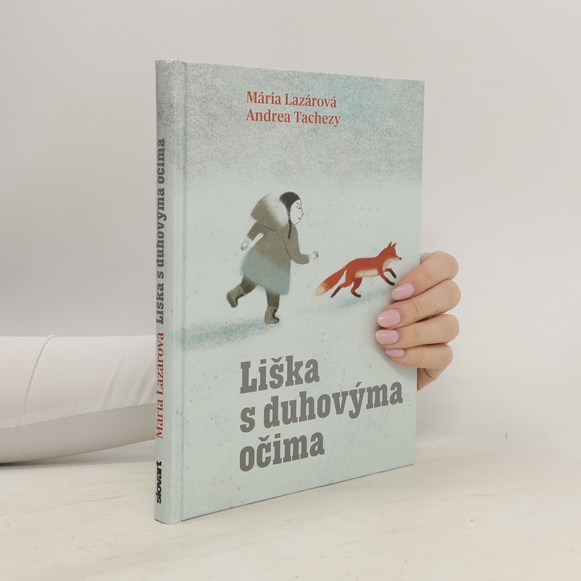 Andrea Tachezy Liška s duhovýma očima