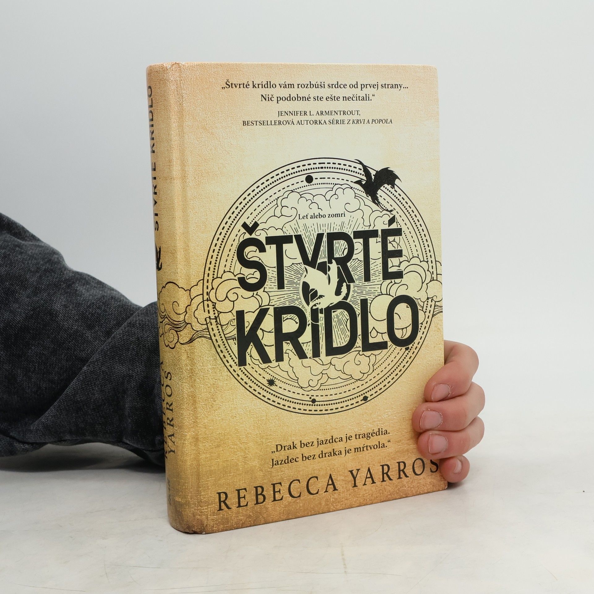 Rebecca Yarros Štvrté krídlo