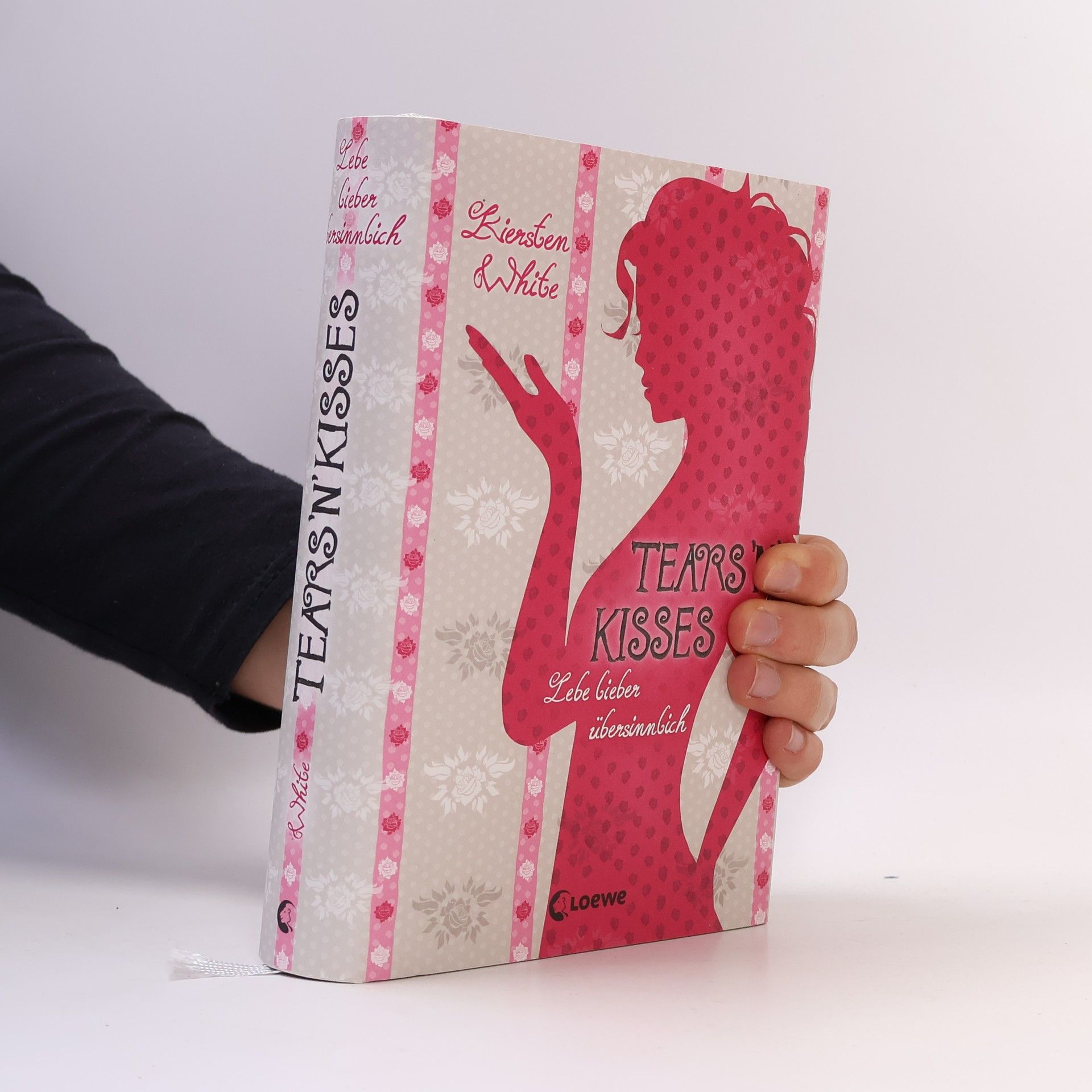 Kiersten White Tears 'n' kisses