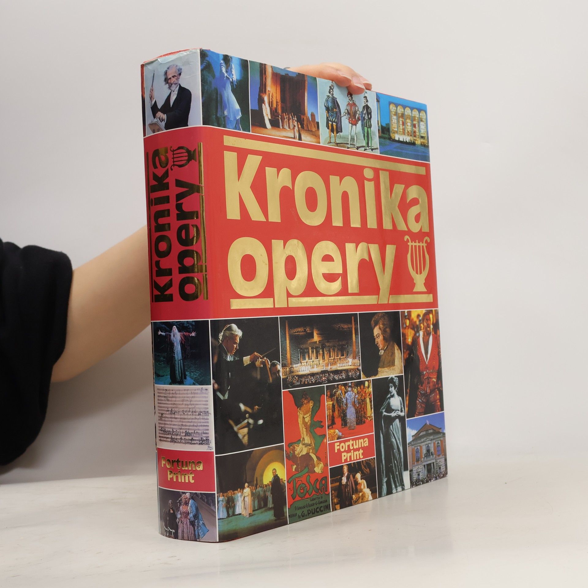 Dieter Zöchling Kronika opery