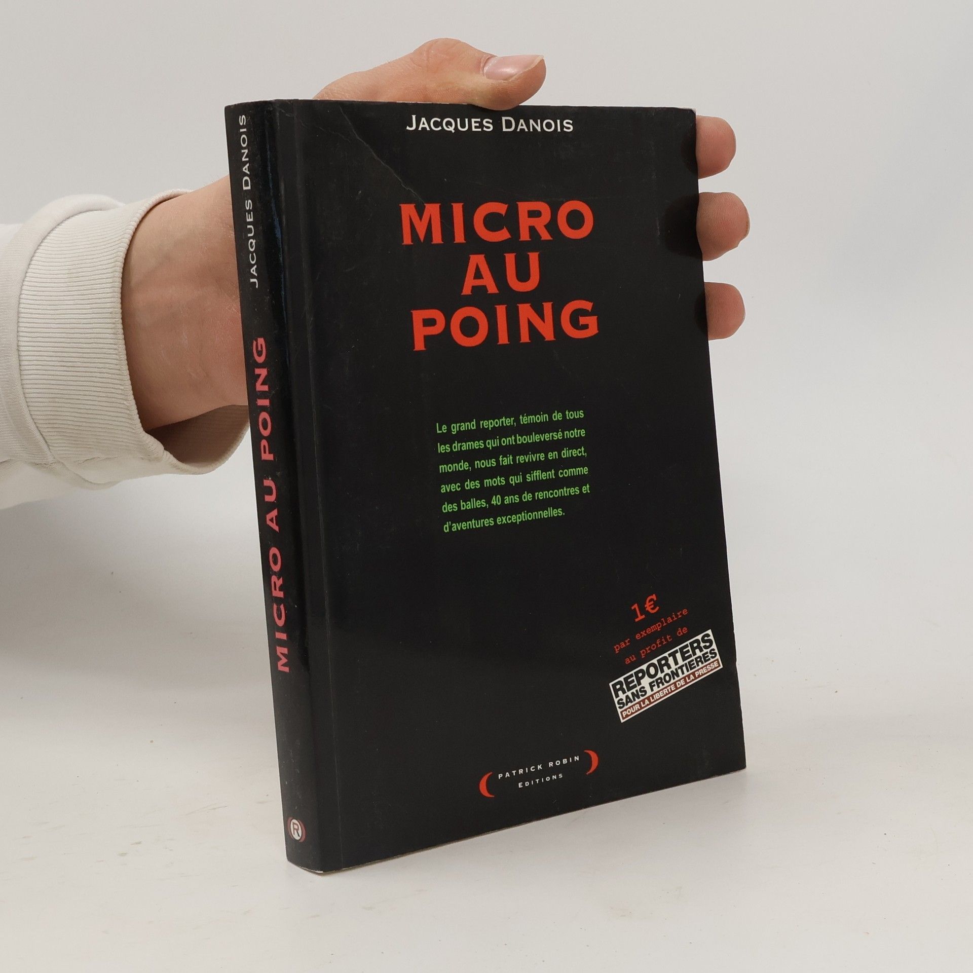 Jacques Danois Micro au poing