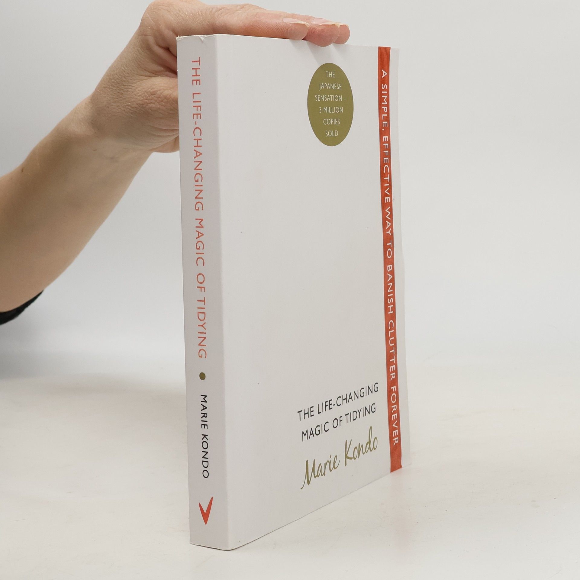 Marie Kondo The Life-changing Magic of Tidying