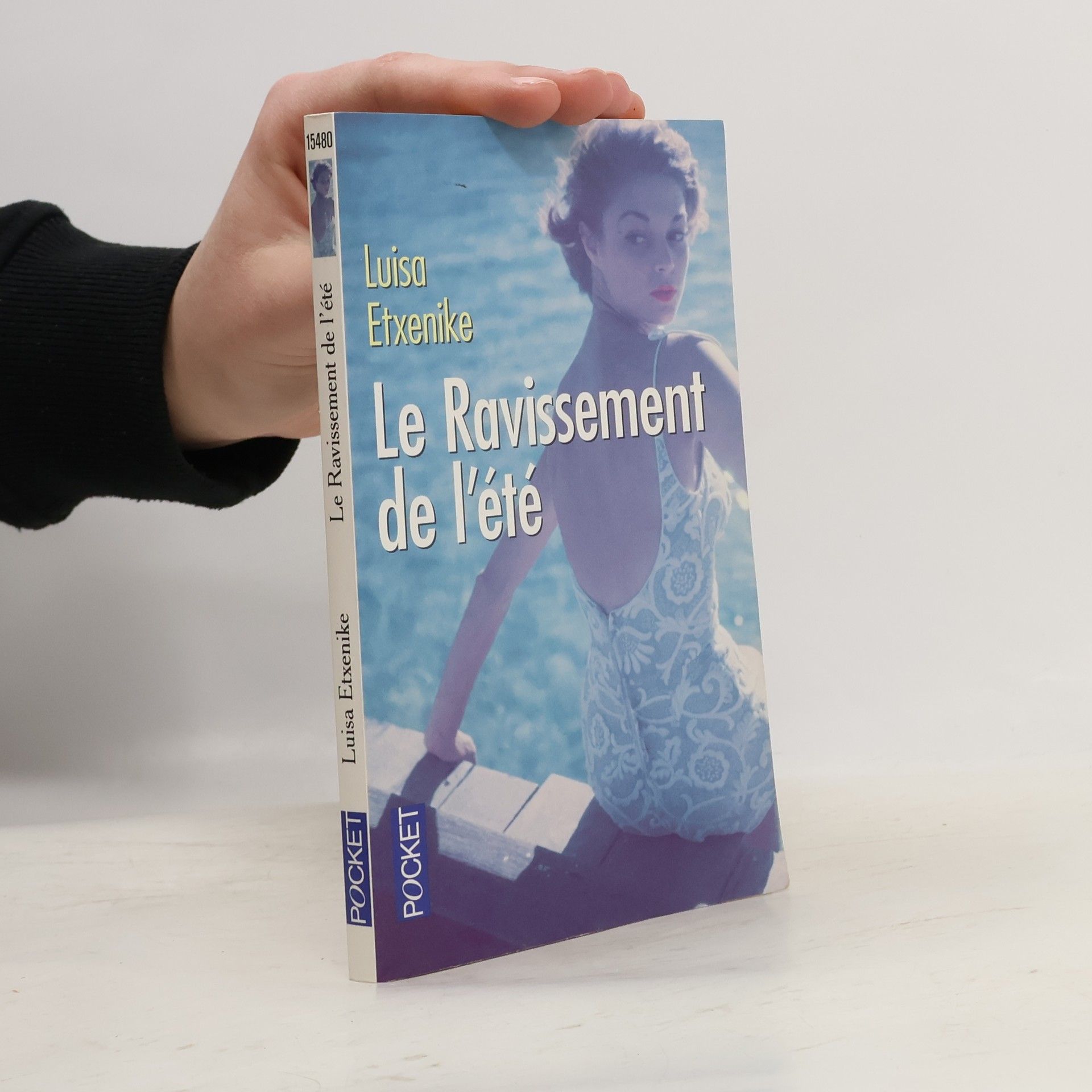 Luisa Etxenike  Le ravissement de l'été