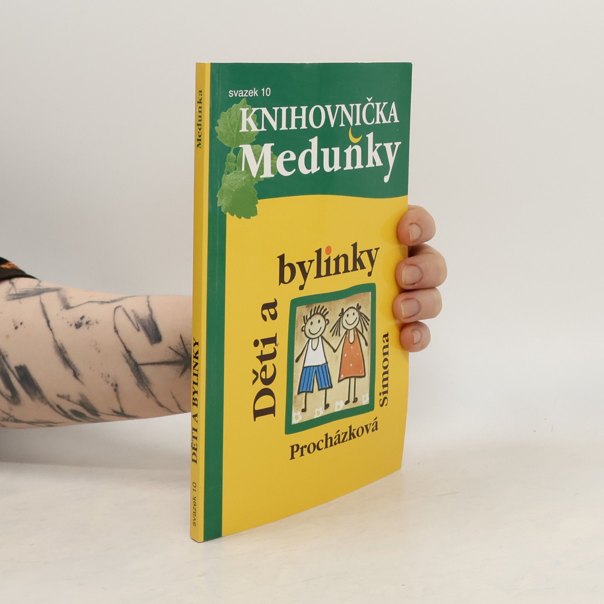 Simona Procházková Knihovnička meduňky