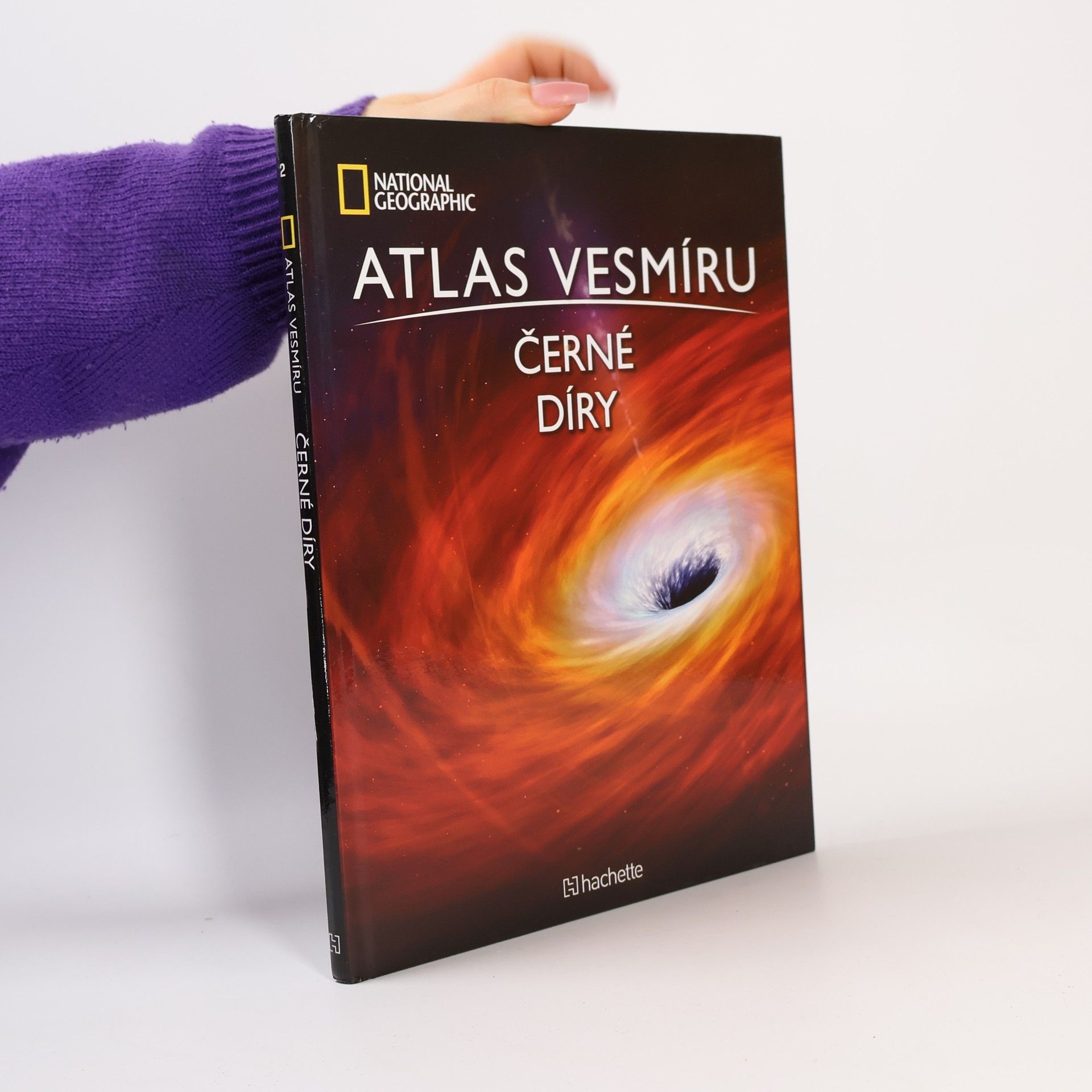 AA.VV. Atlas Vesmíru 2. Černé díry