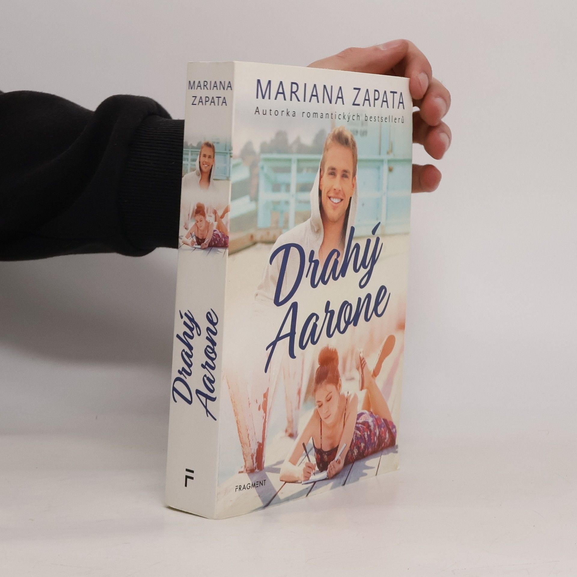 Mariana Zapata Drahý Aarone