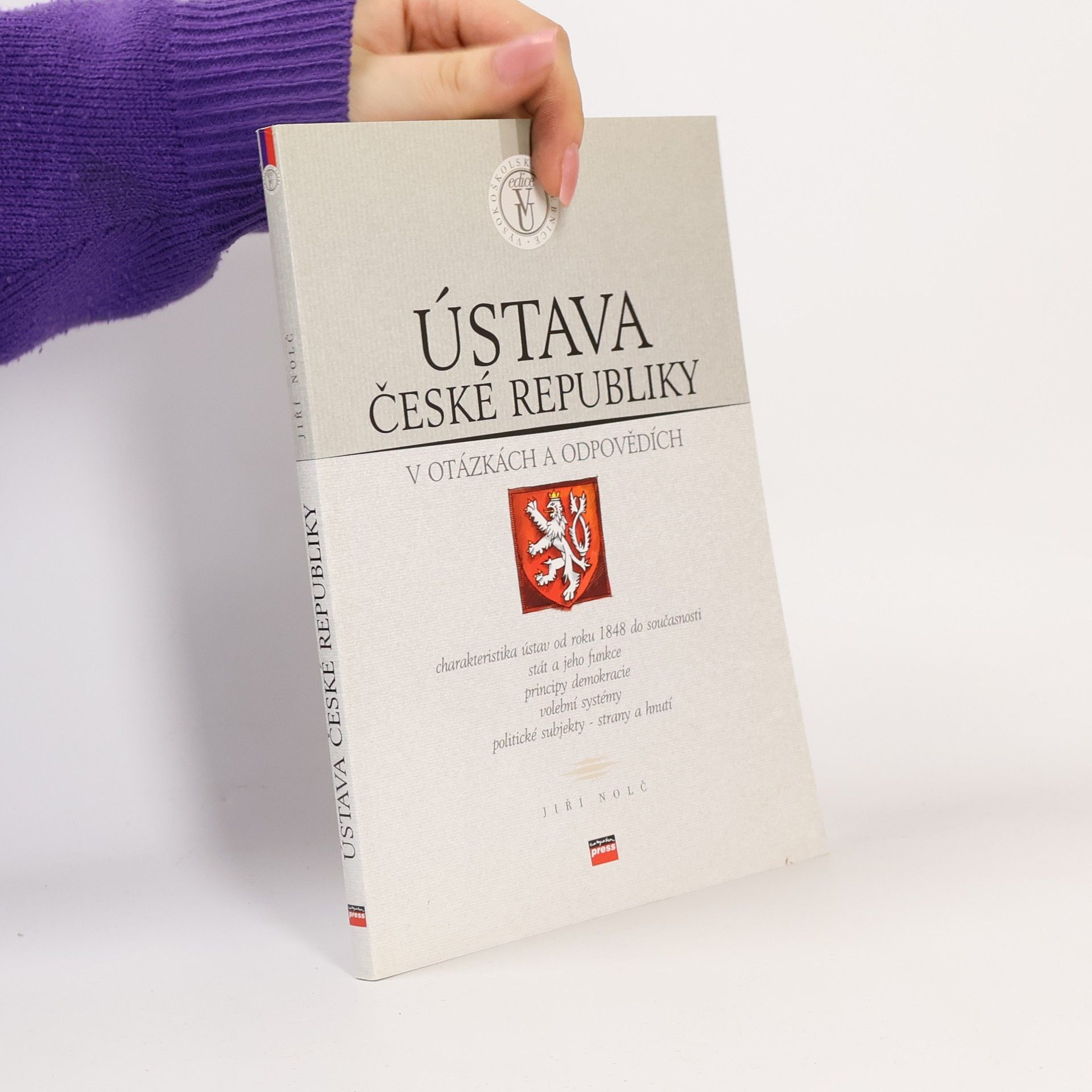 Jiří Nolč Ústava České republiky v otázkách a odpovědích