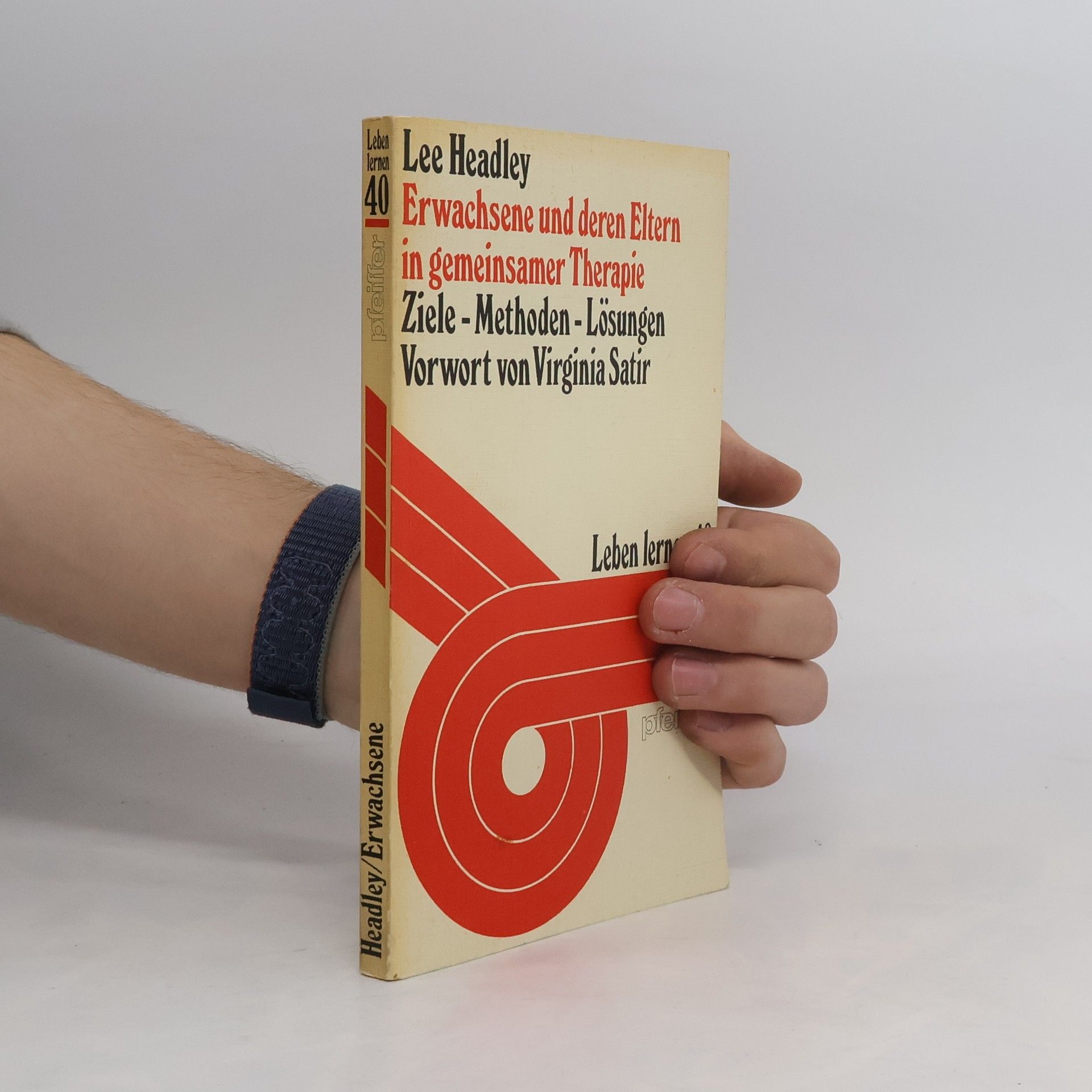 Lee Headley Erwachsene und deren Eltern in gemeinsamer Therapie