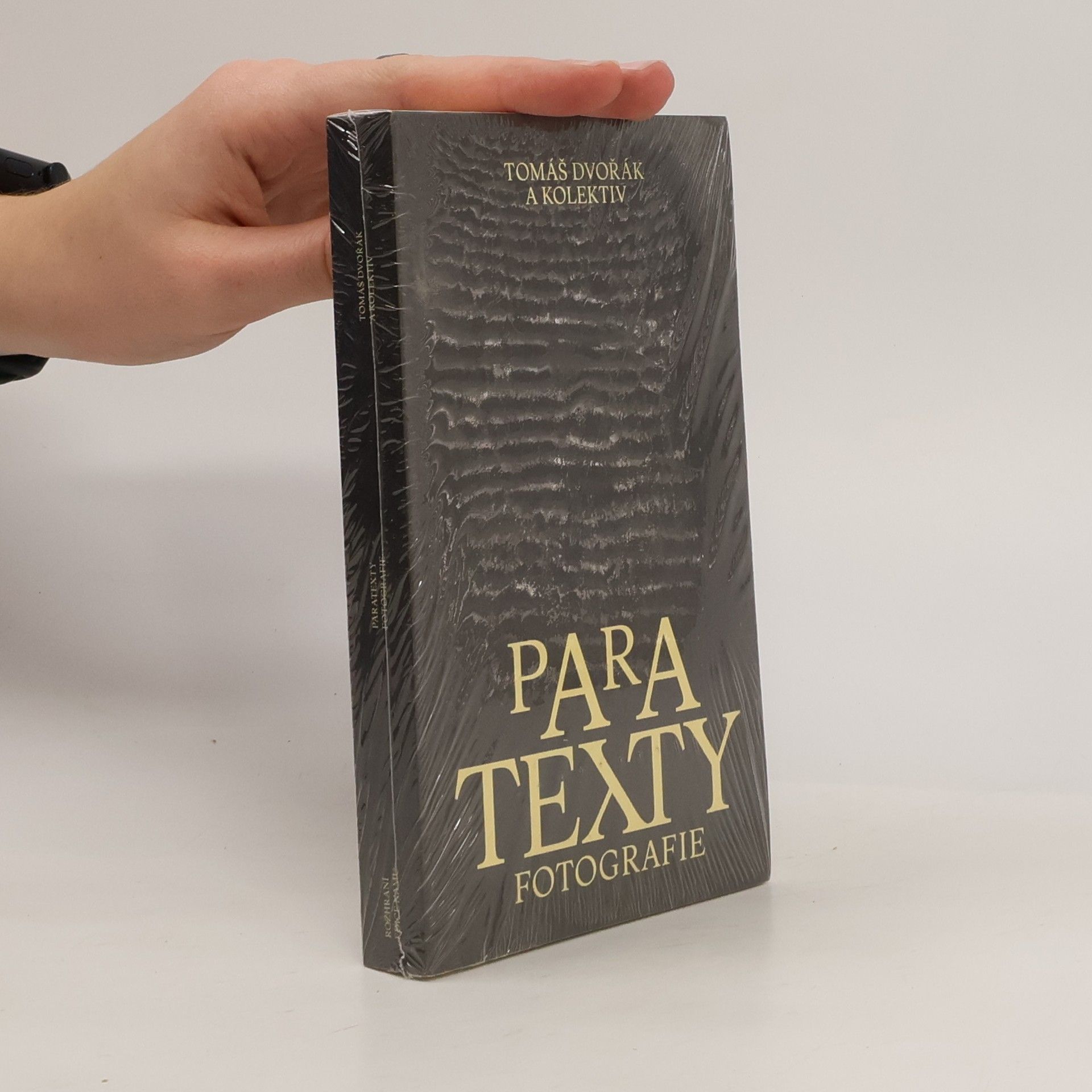 Tomáš Dvořák Paratexty fotografie
