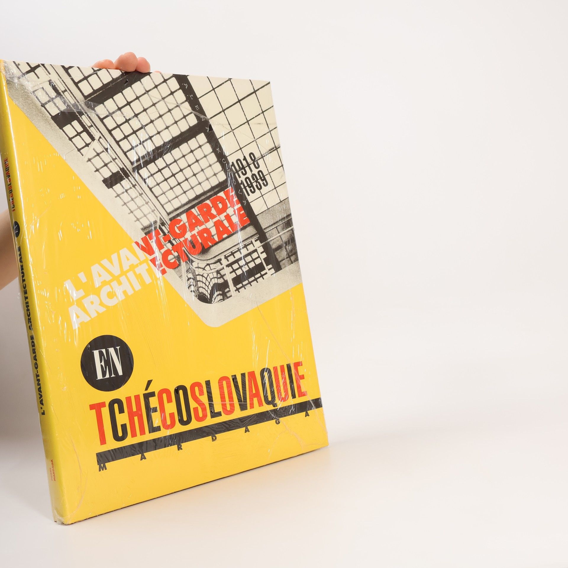 Alena Kubová ARCHITECTURE URBANISME: L'avant-garde architecturale en Tchécoslovaquie