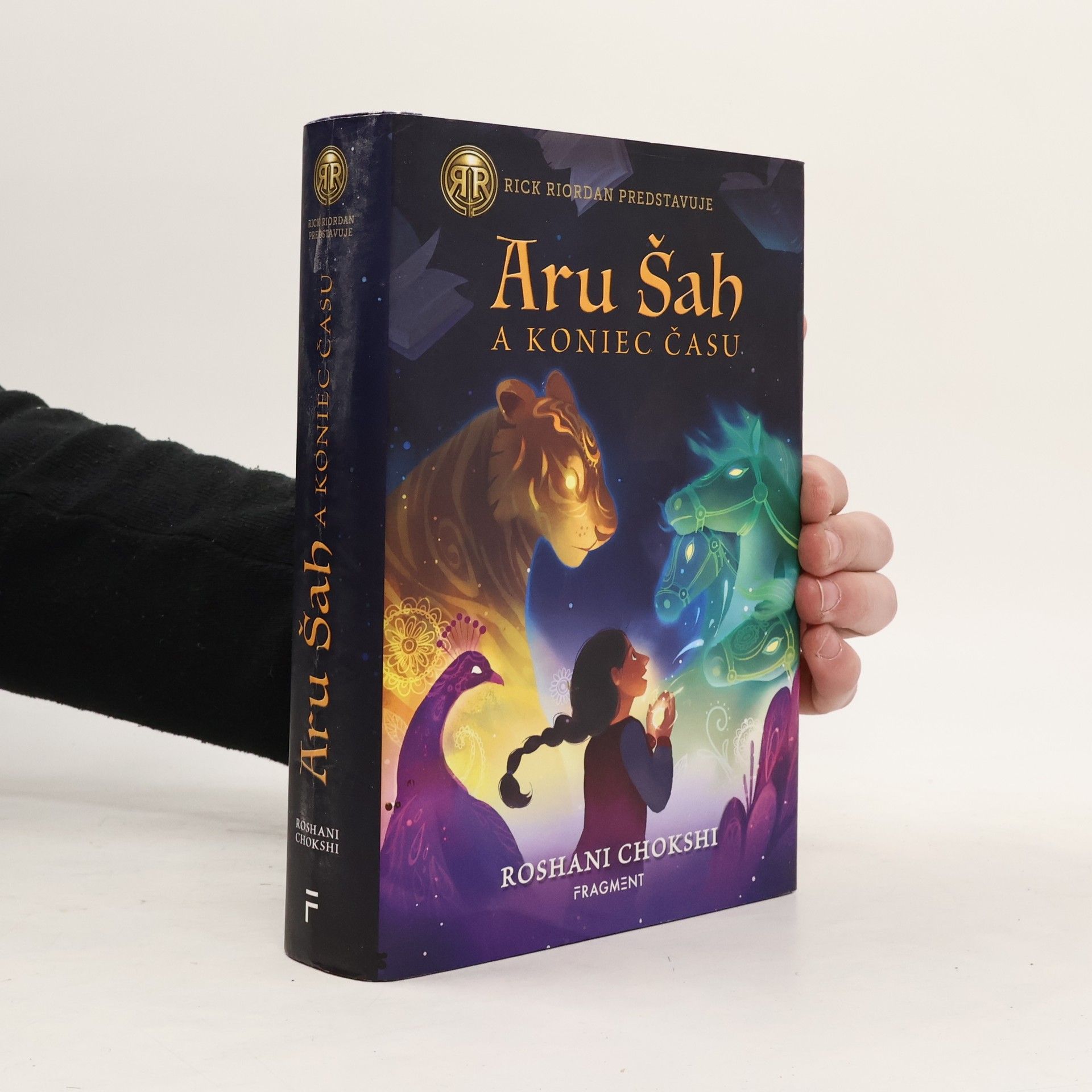 Roshani Chokshi Aru Šah a koniec času