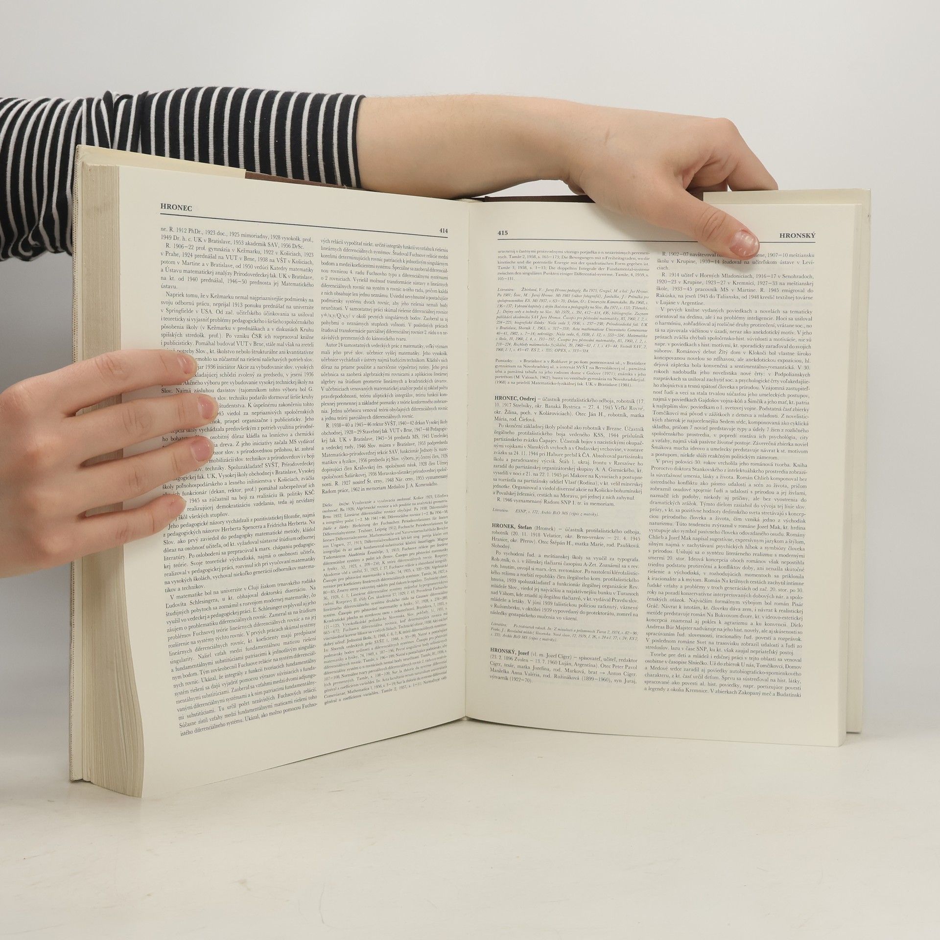 Various authors Slovenský biografický slovník II. E-J