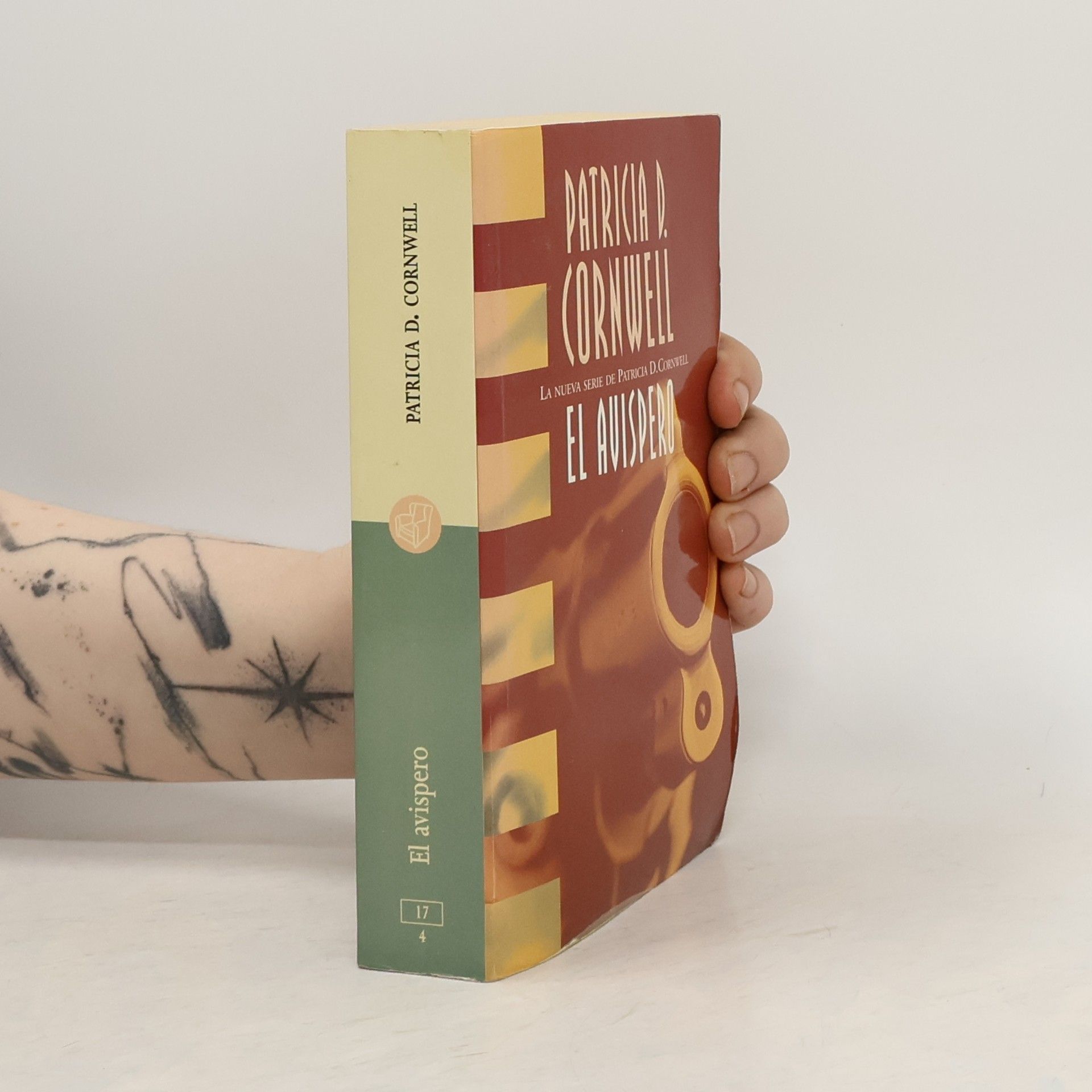 Patricia Daniels Cornwell Avispero, el