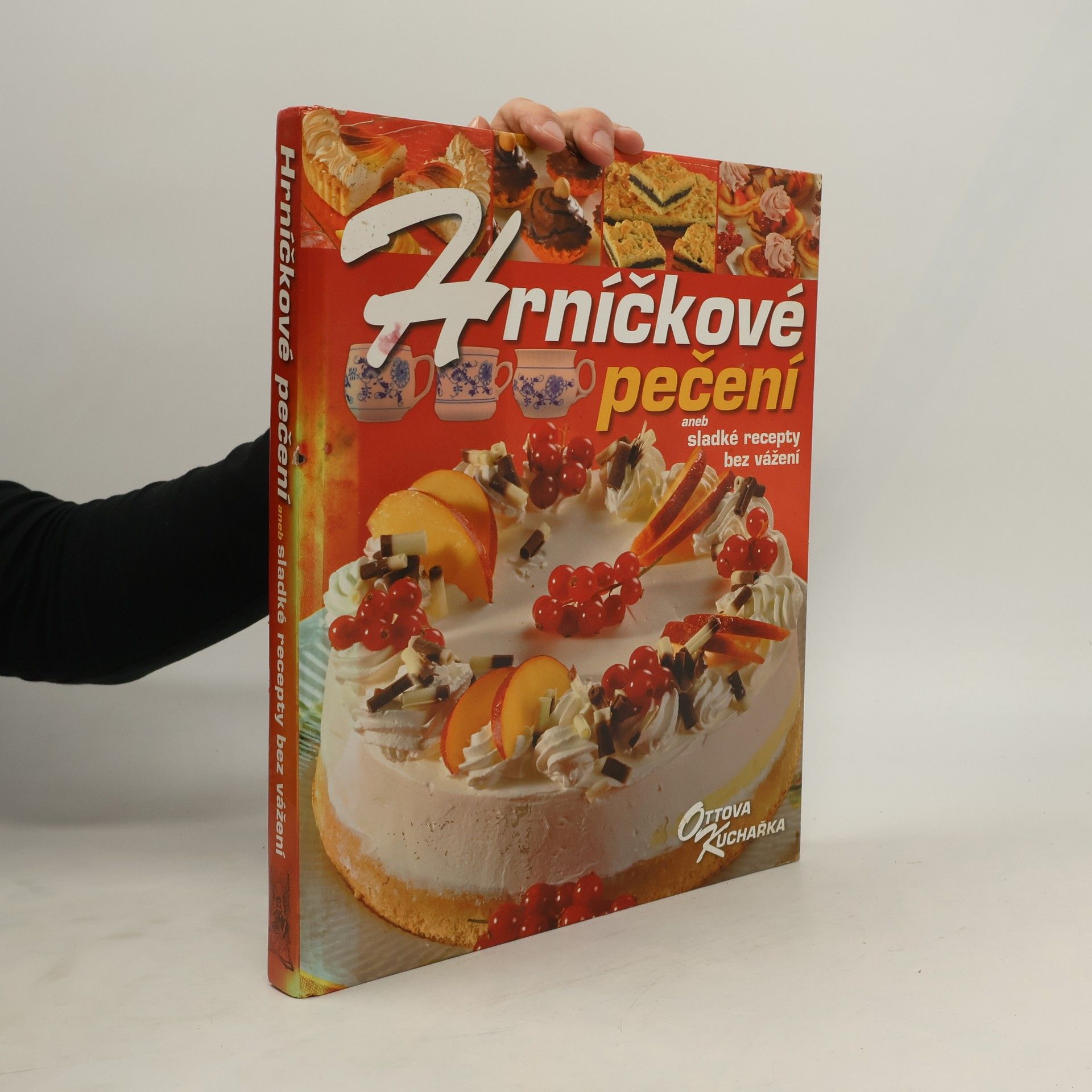 Pavlína Berzsiová Hrníčkové pečení aneb Sladké recepty bez vážení