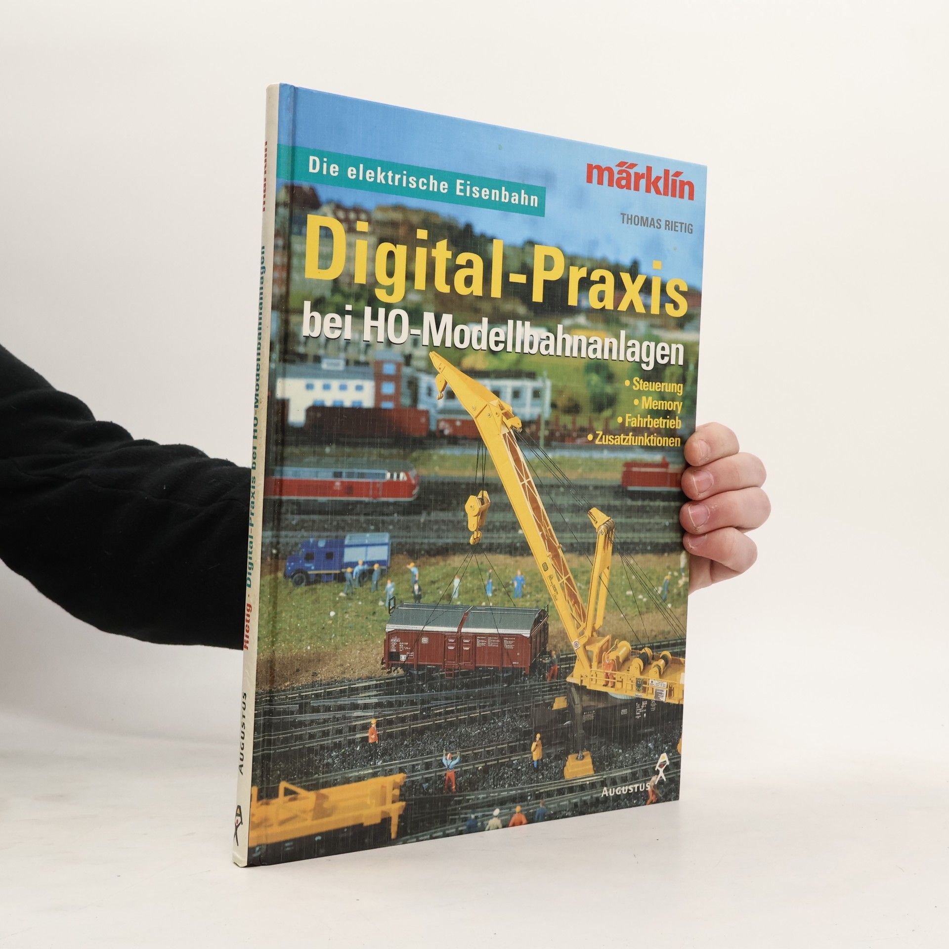 Digital-Praxis bei H0-Modellbahnanlagen. Steuerung, Memory, Fahrbetrieb, Zusatzfunktionen.