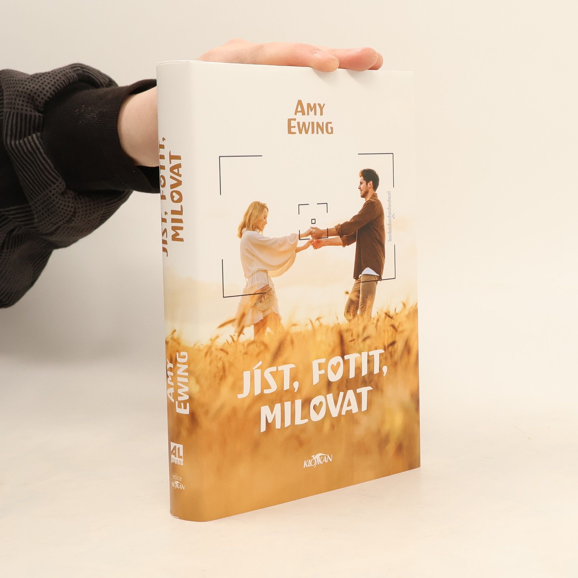 Amy Ewing Jíst, fotit, milovat