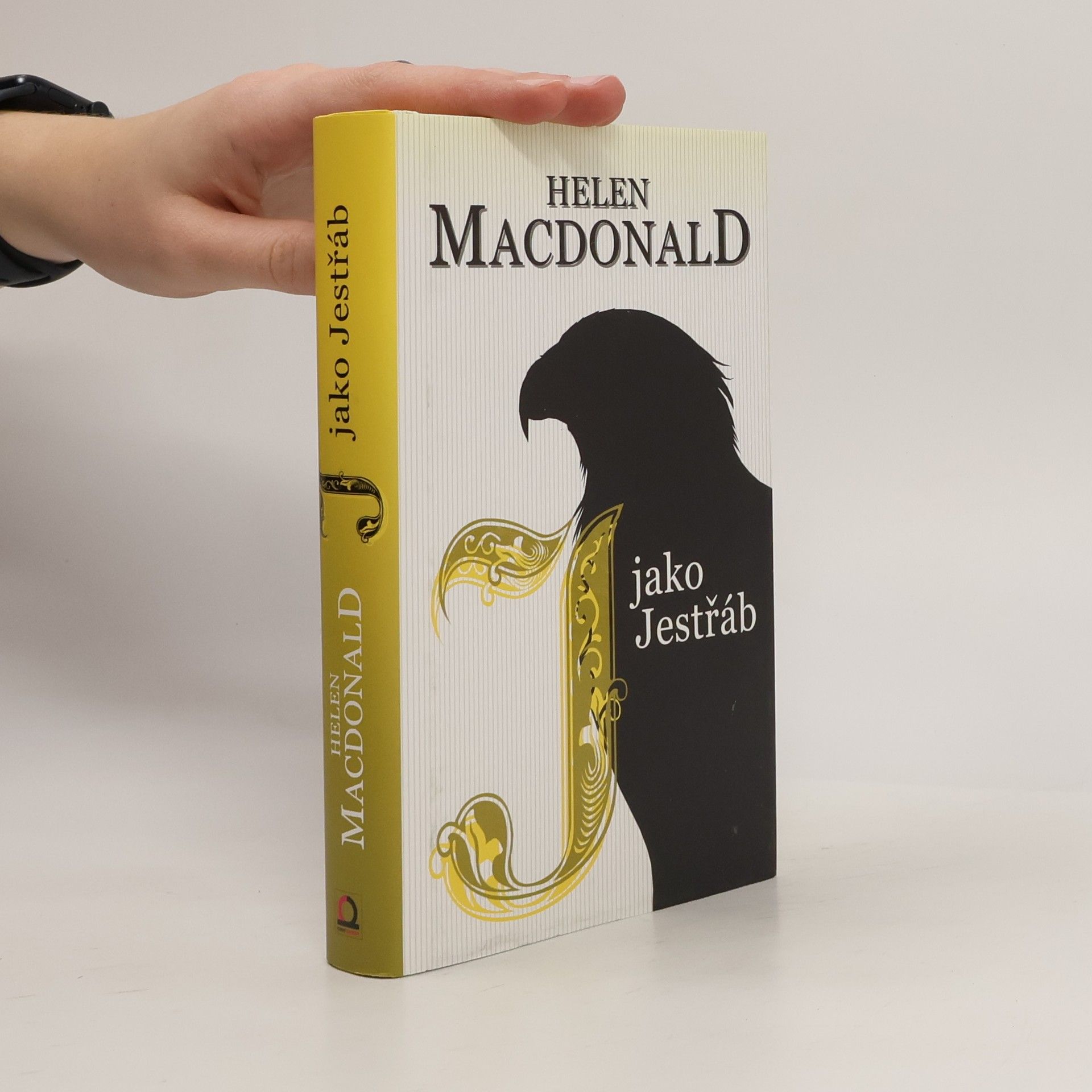 Helen Macdonald J jako jestřáb