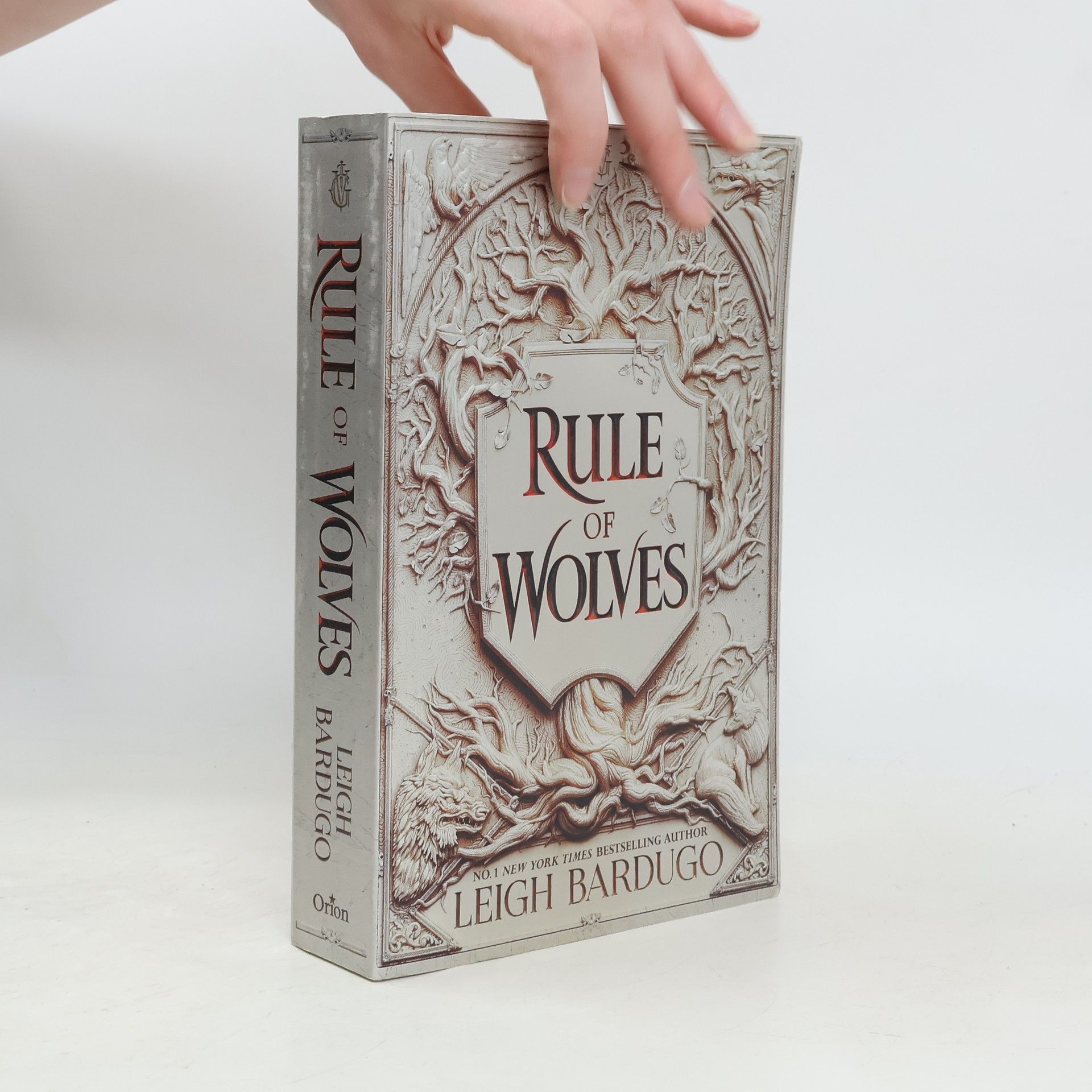 Leigh Bardugo Rule of wolves