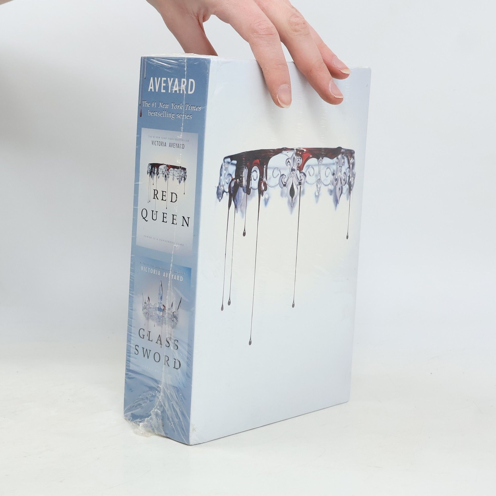 Victoria Aveyard Red Queen (box, 2 svazky)